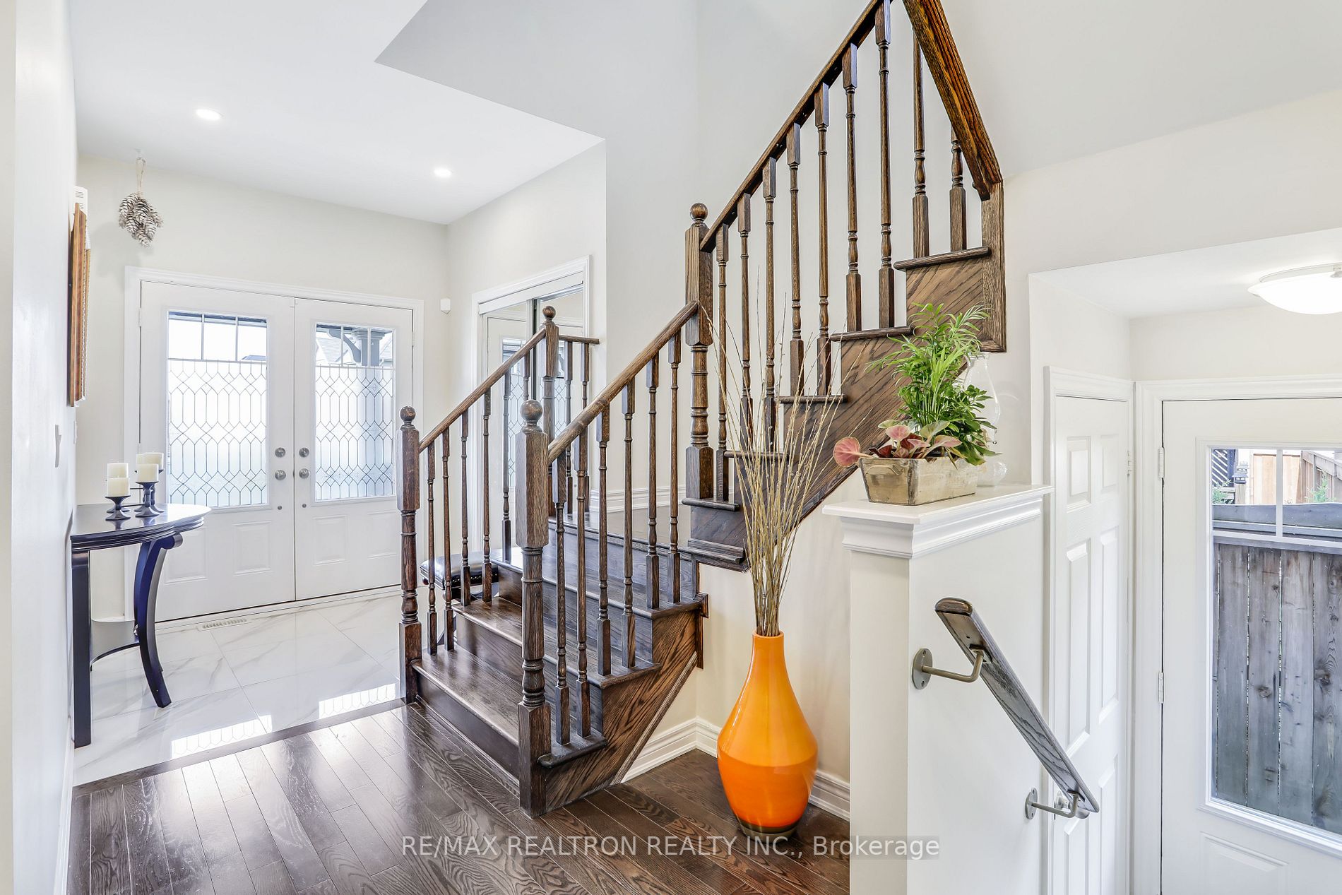 53 Kavanagh Ave