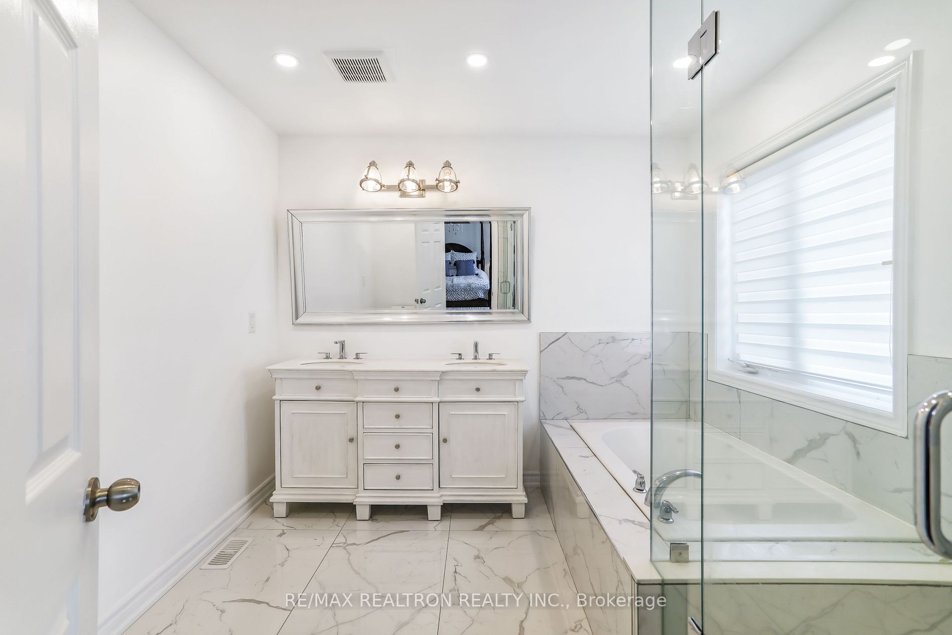 53 Kavanagh Ave