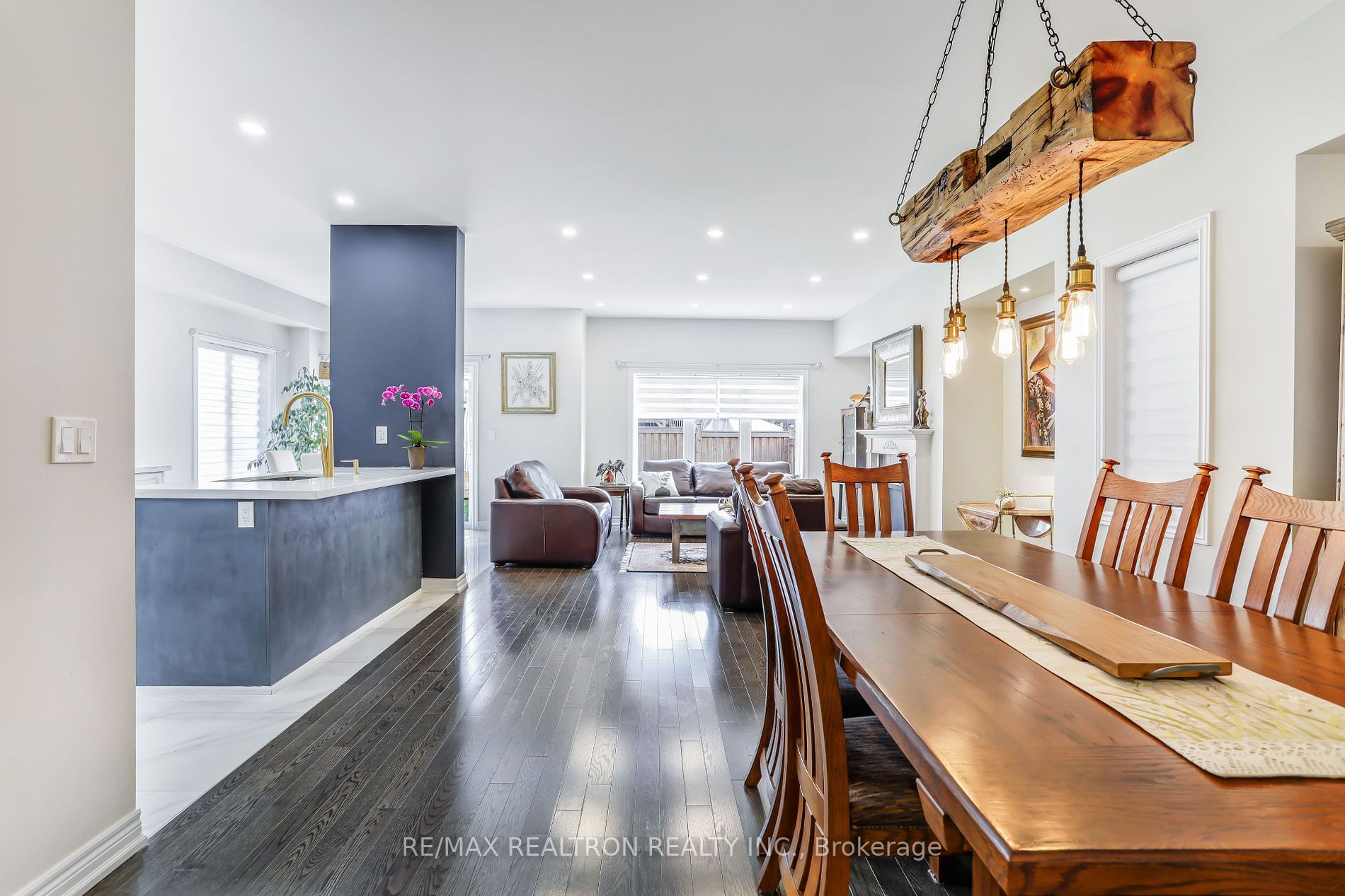 53 Kavanagh Ave