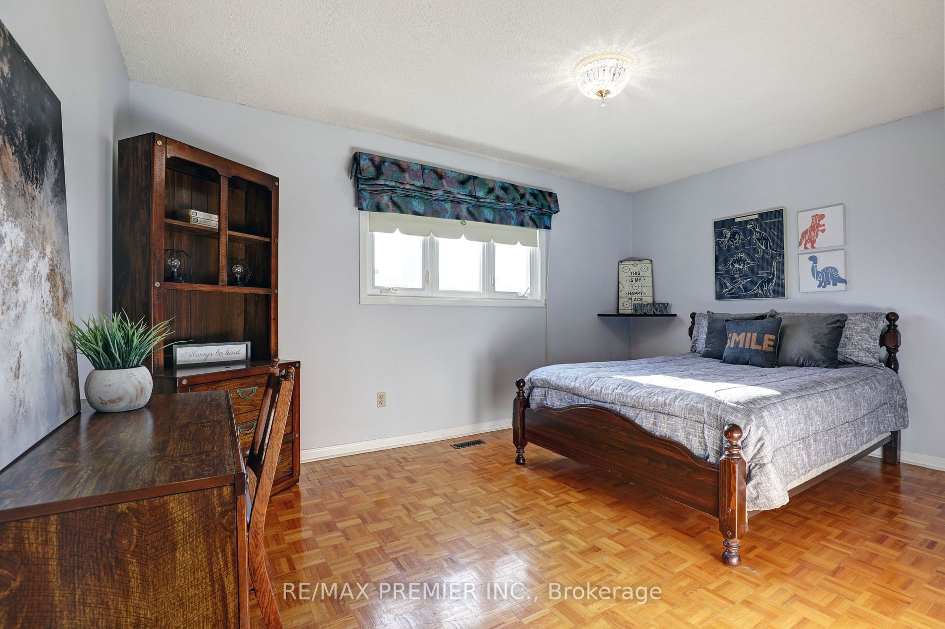 36 Marevan Pl