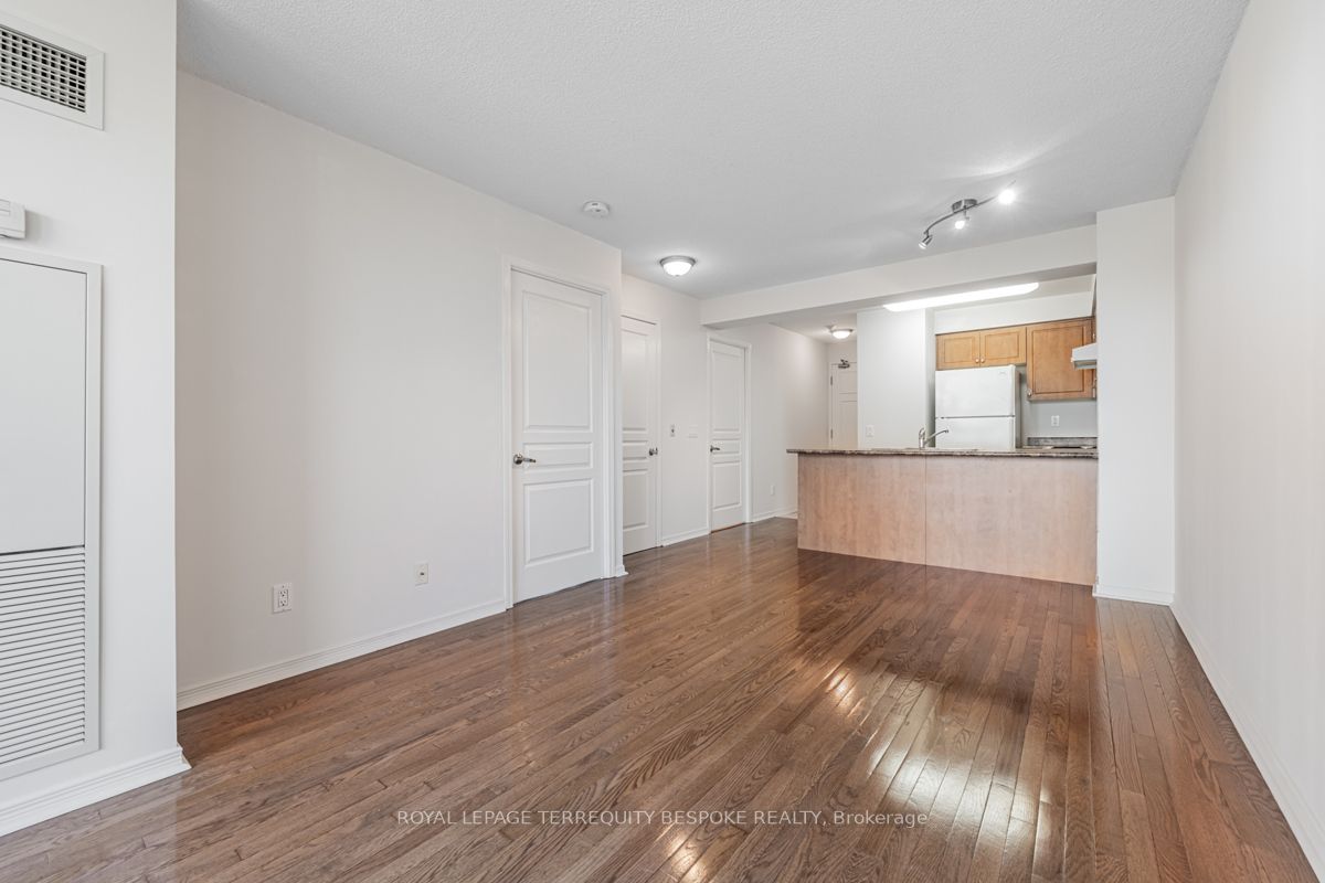 330 Red Maple Rd, #314