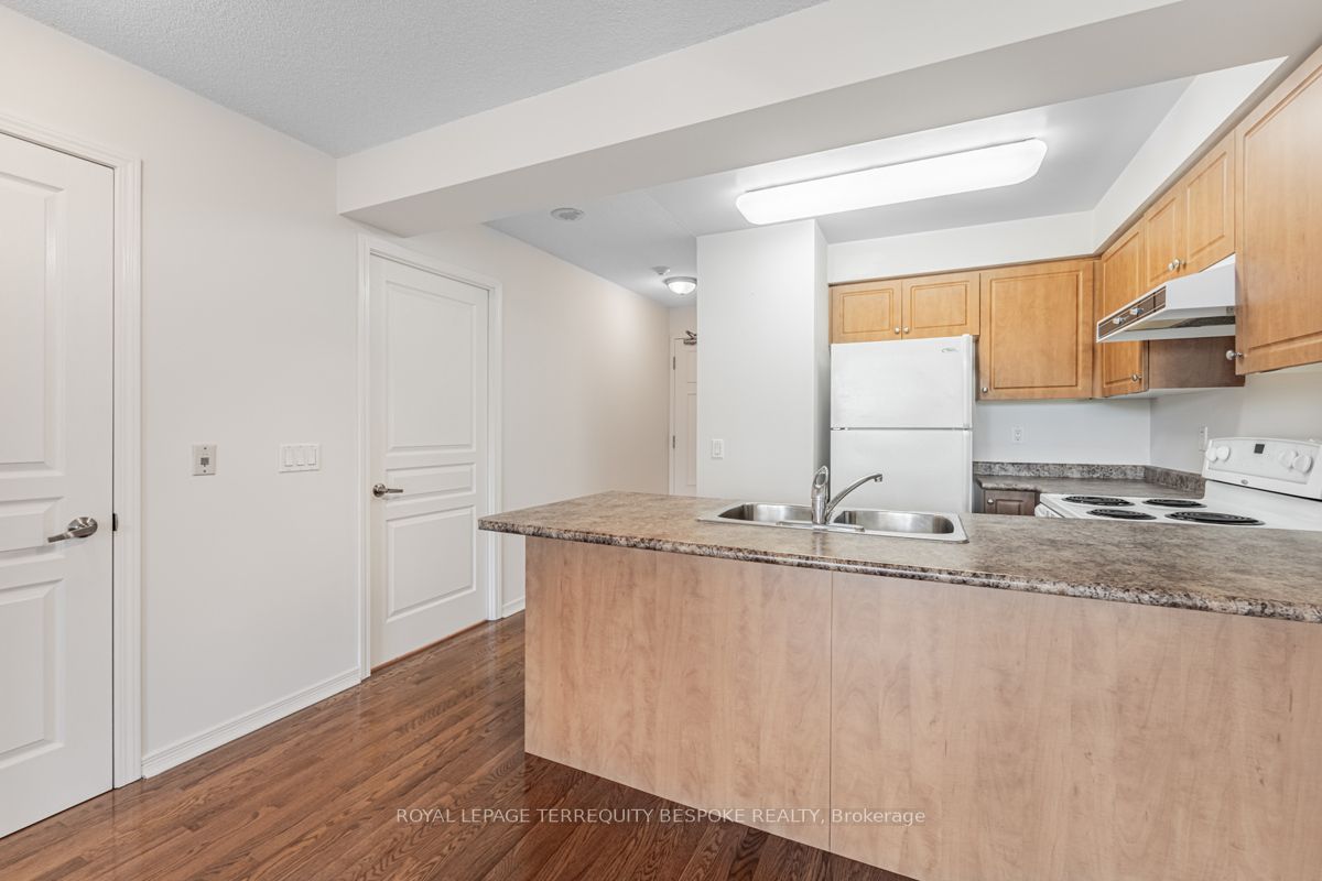 330 Red Maple Rd, #314