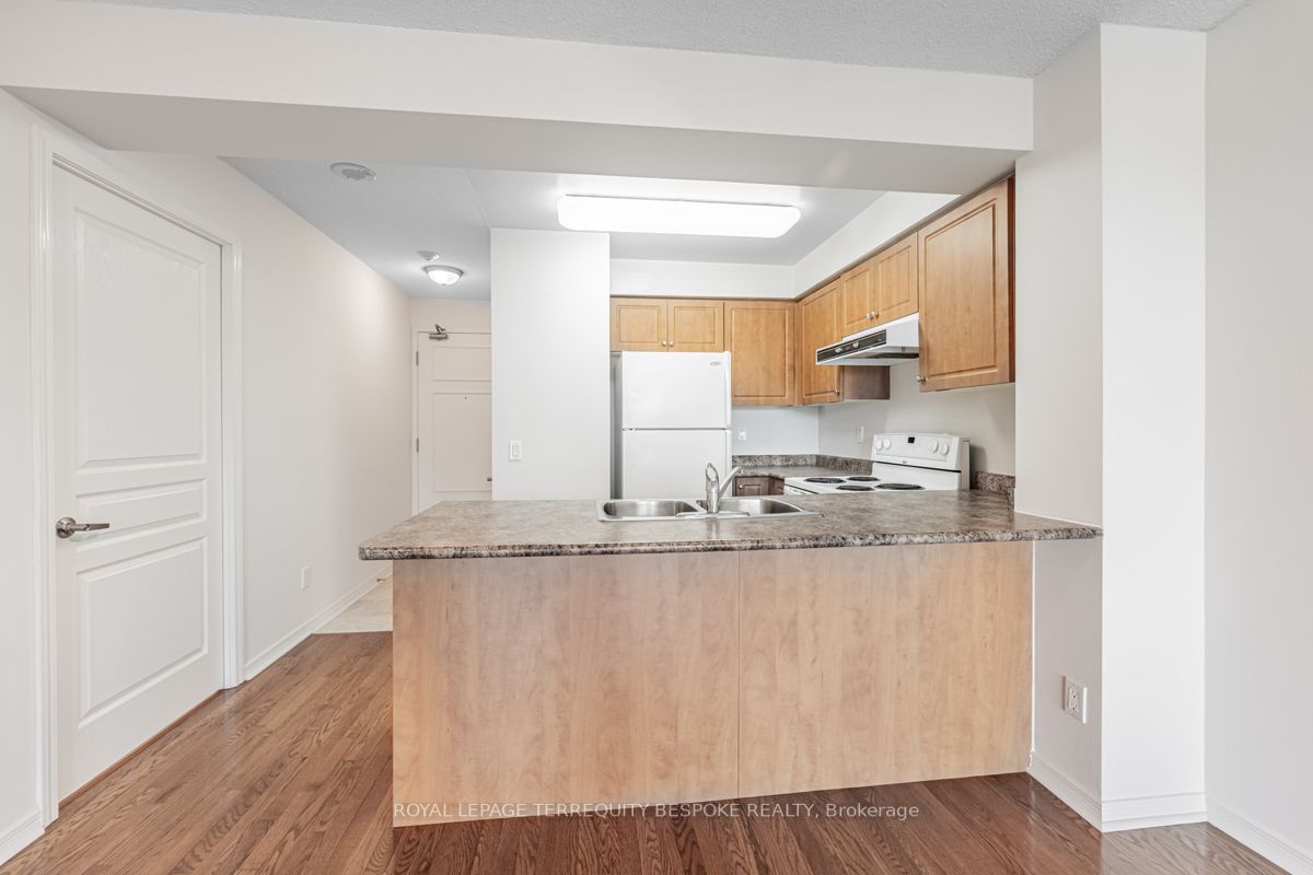 330 Red Maple Rd, #314