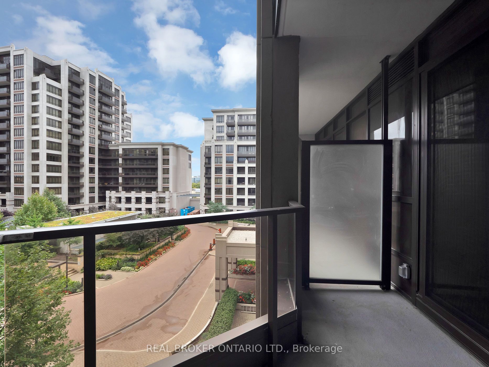 89 South Town Centre Boulevard, #601