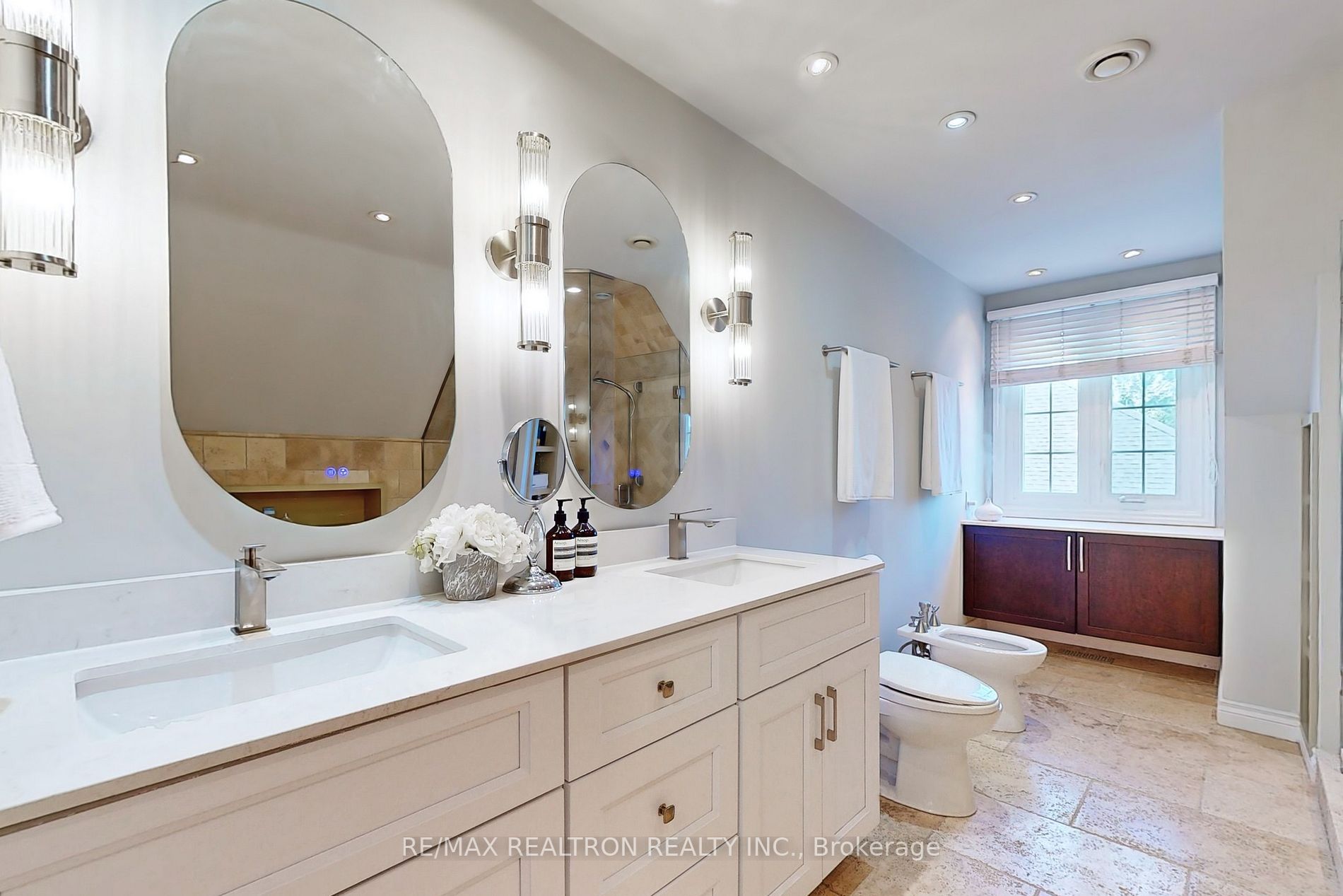 4 Waterloo Crt