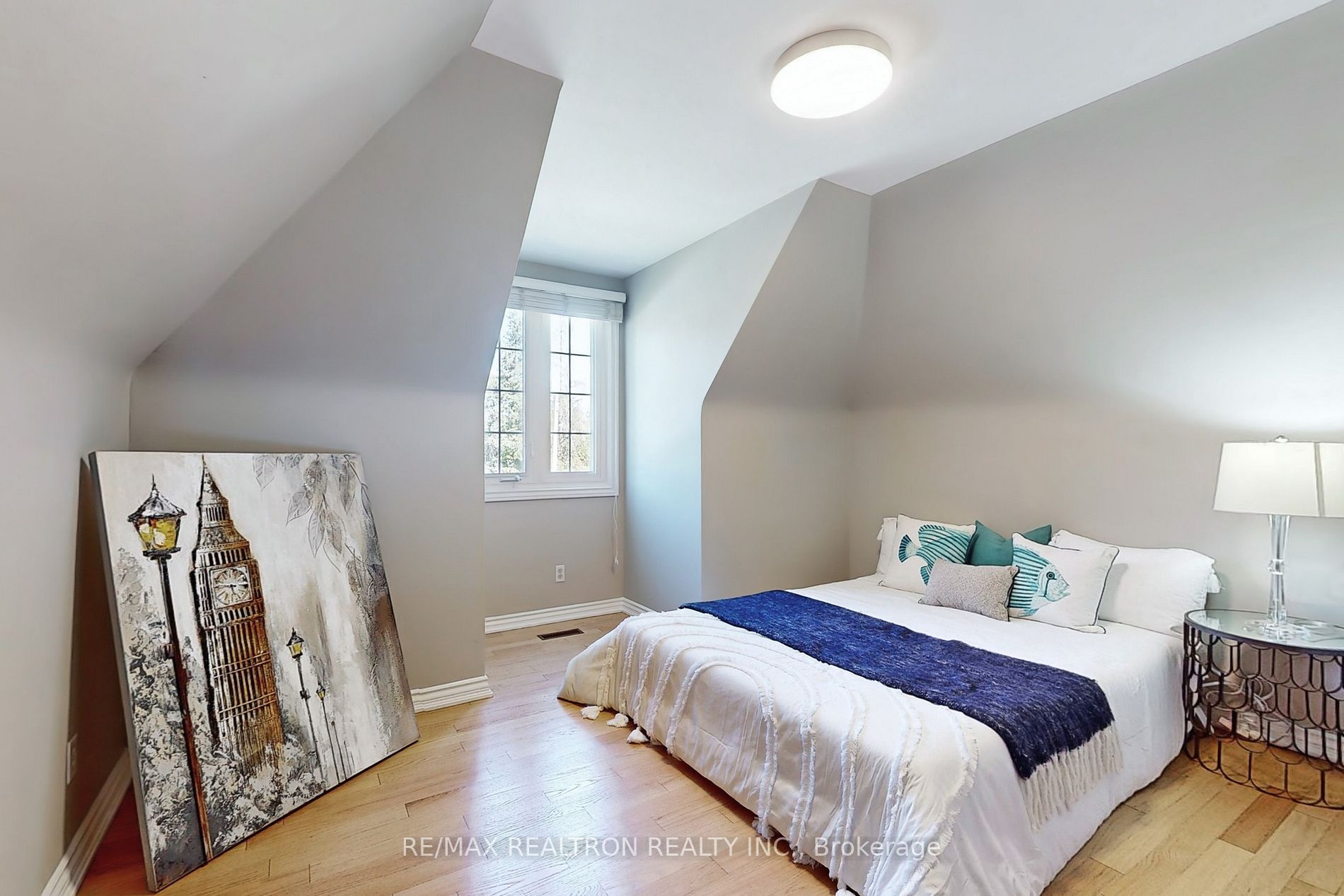 4 Waterloo Crt