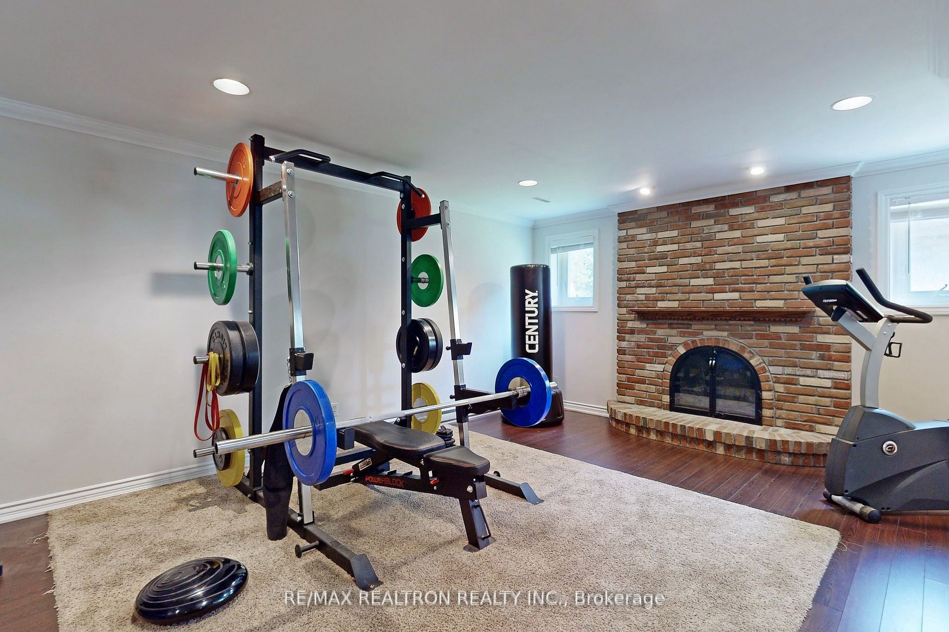 4 Waterloo Crt