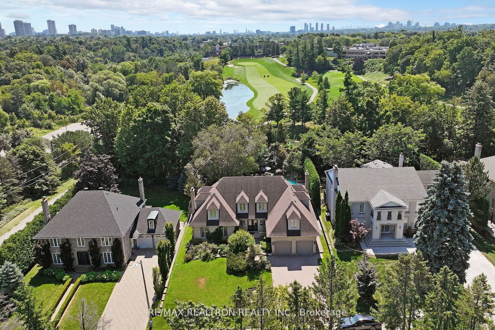 4 Waterloo Crt