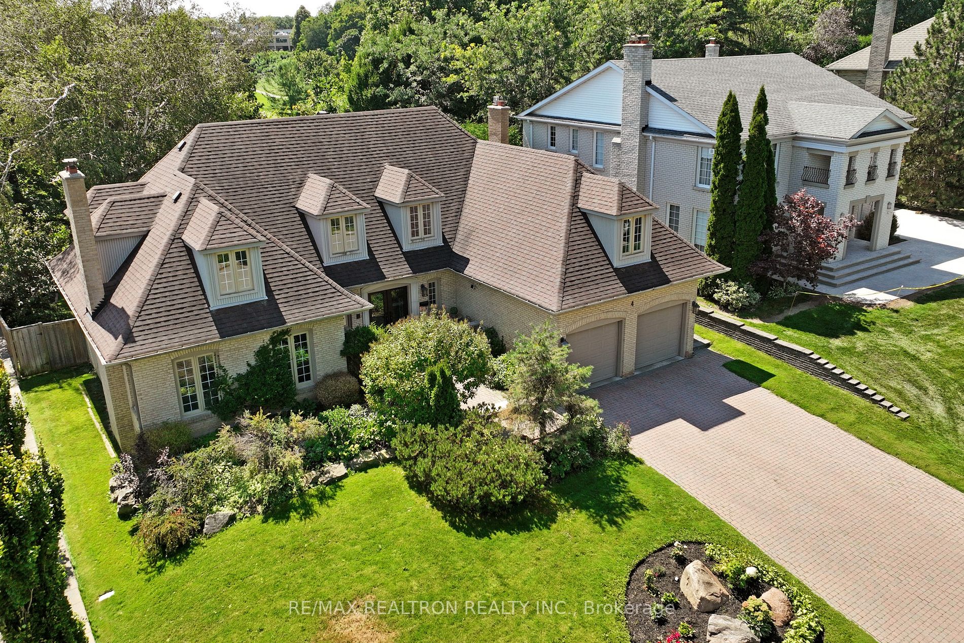 4 Waterloo Crt