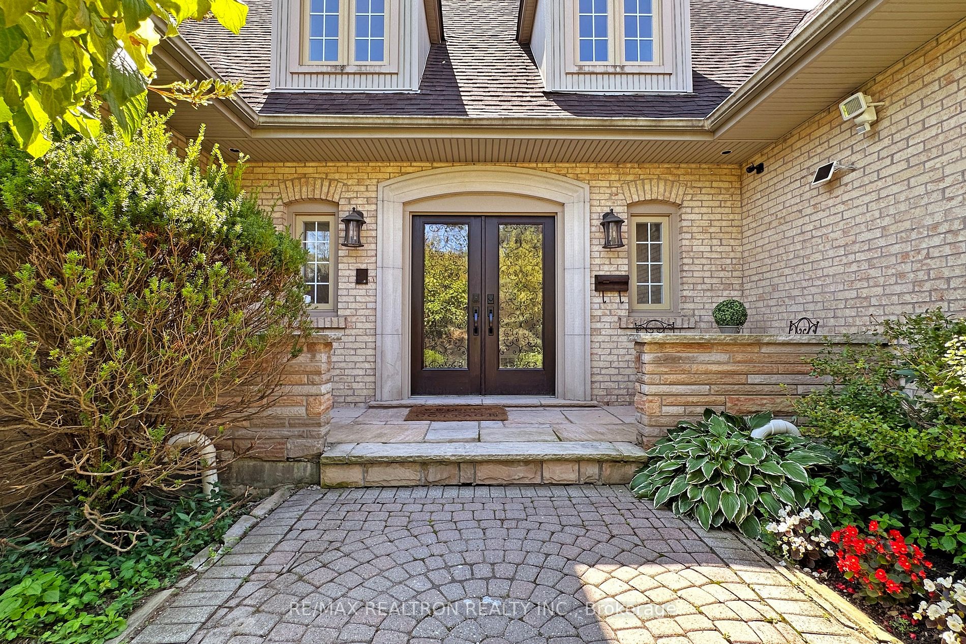4 Waterloo Crt