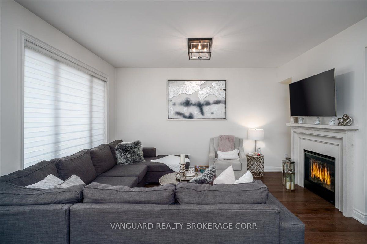 127 Citrine Dr