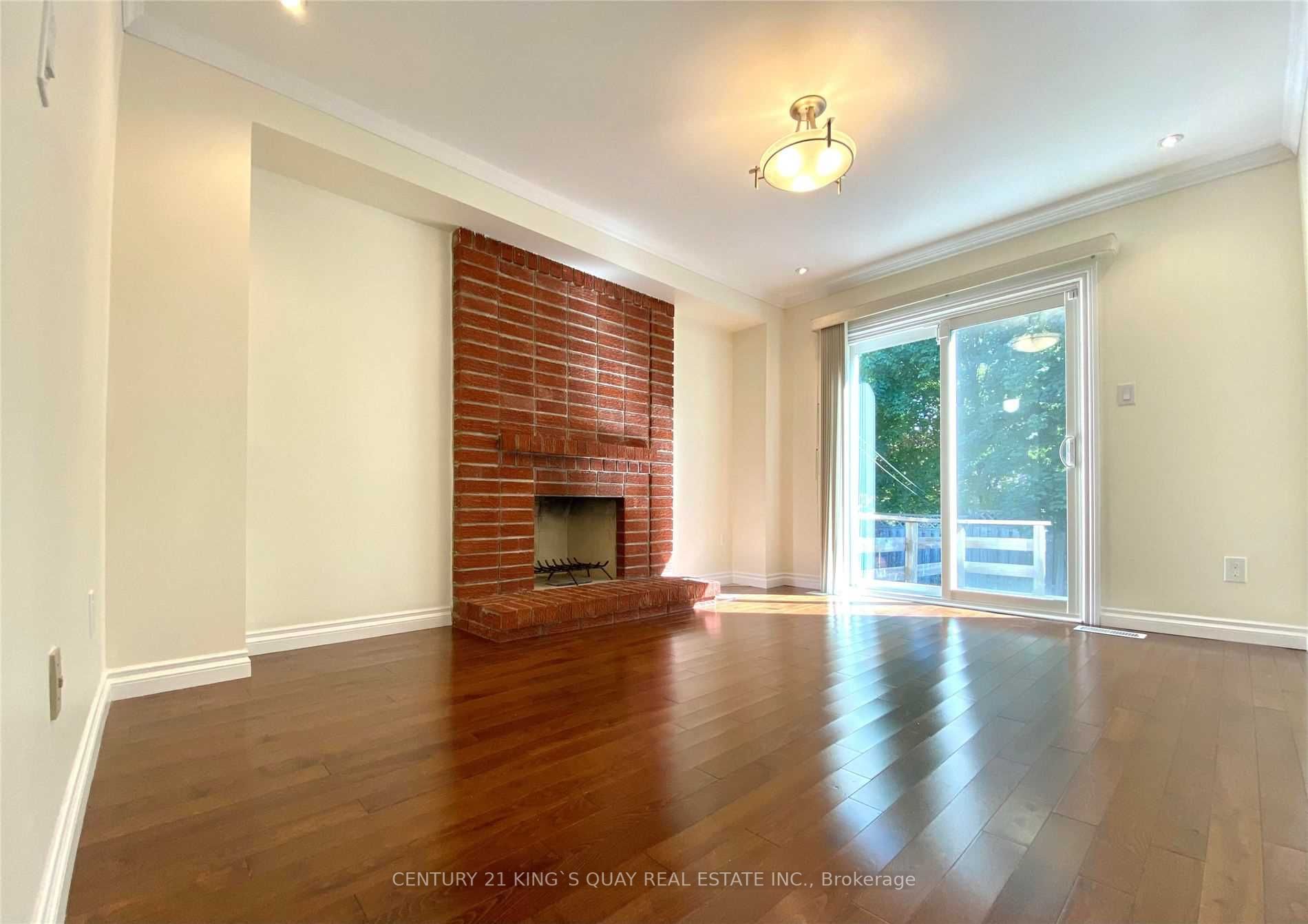 214 Forsyth Rd