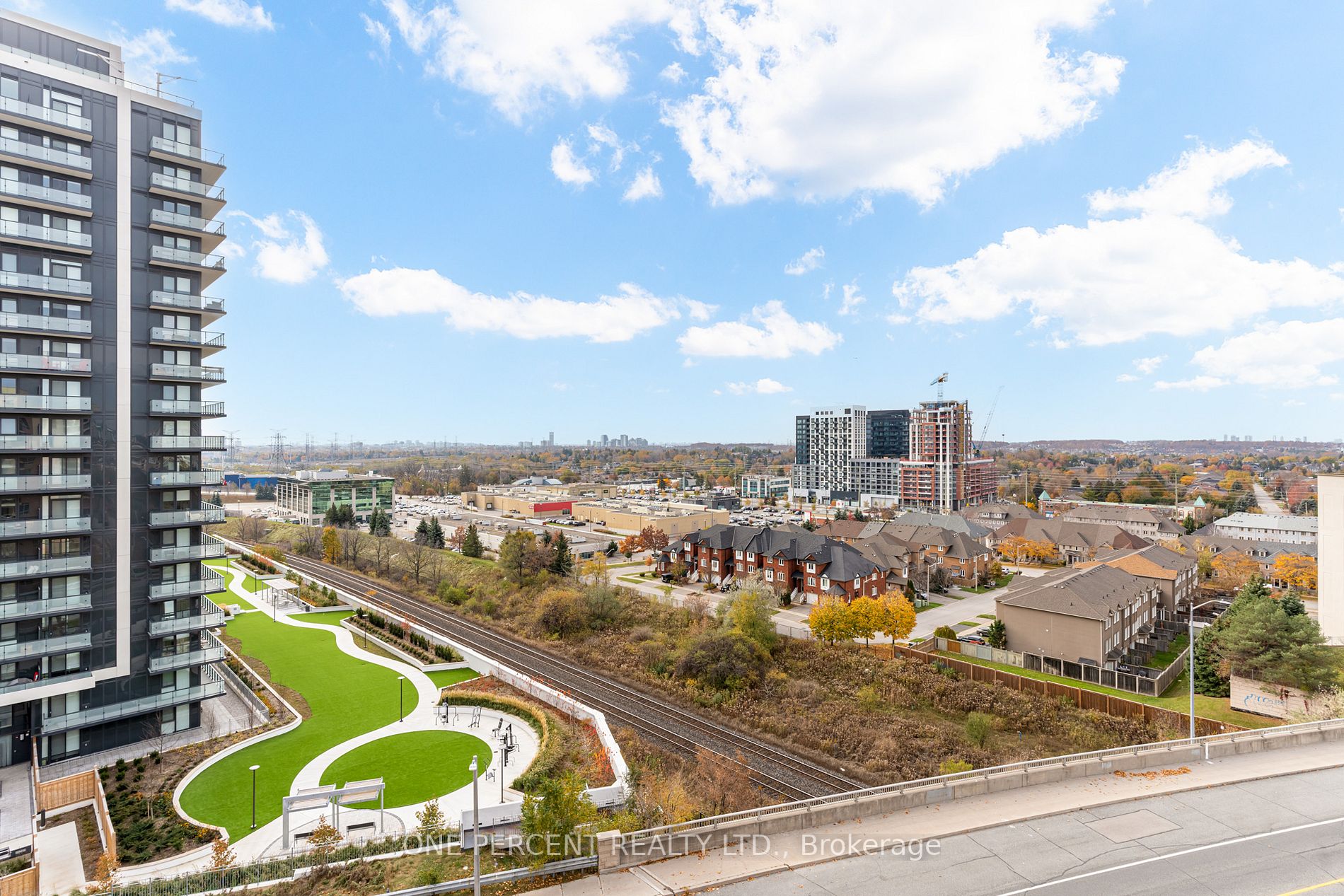 75 King William Cres, #Lph09