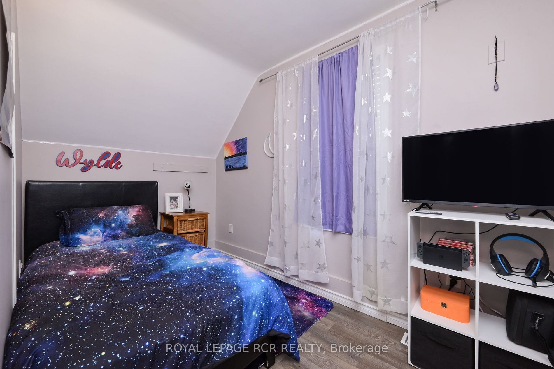 7 Stoddart St