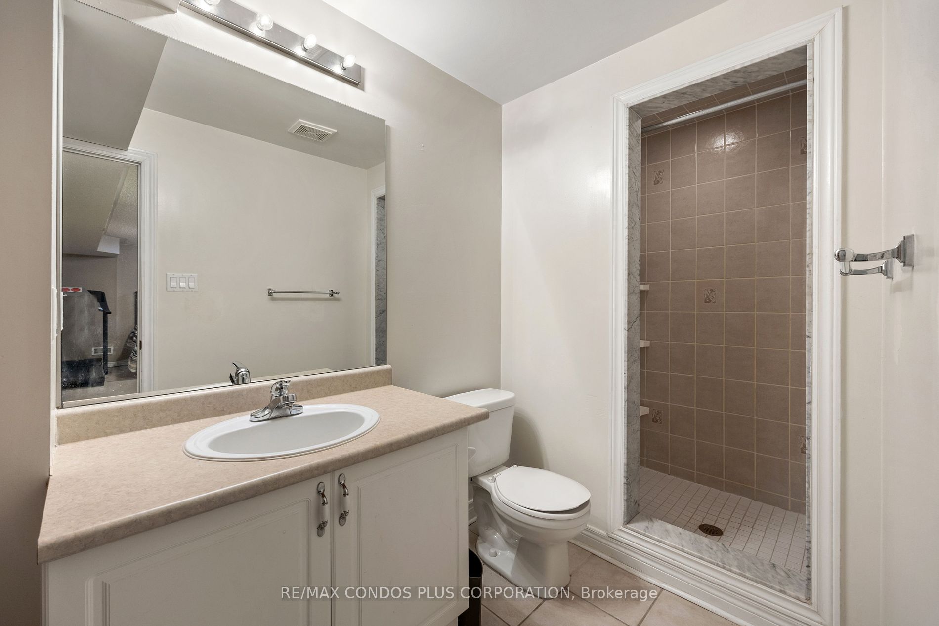 11 Kirkvalley Cres