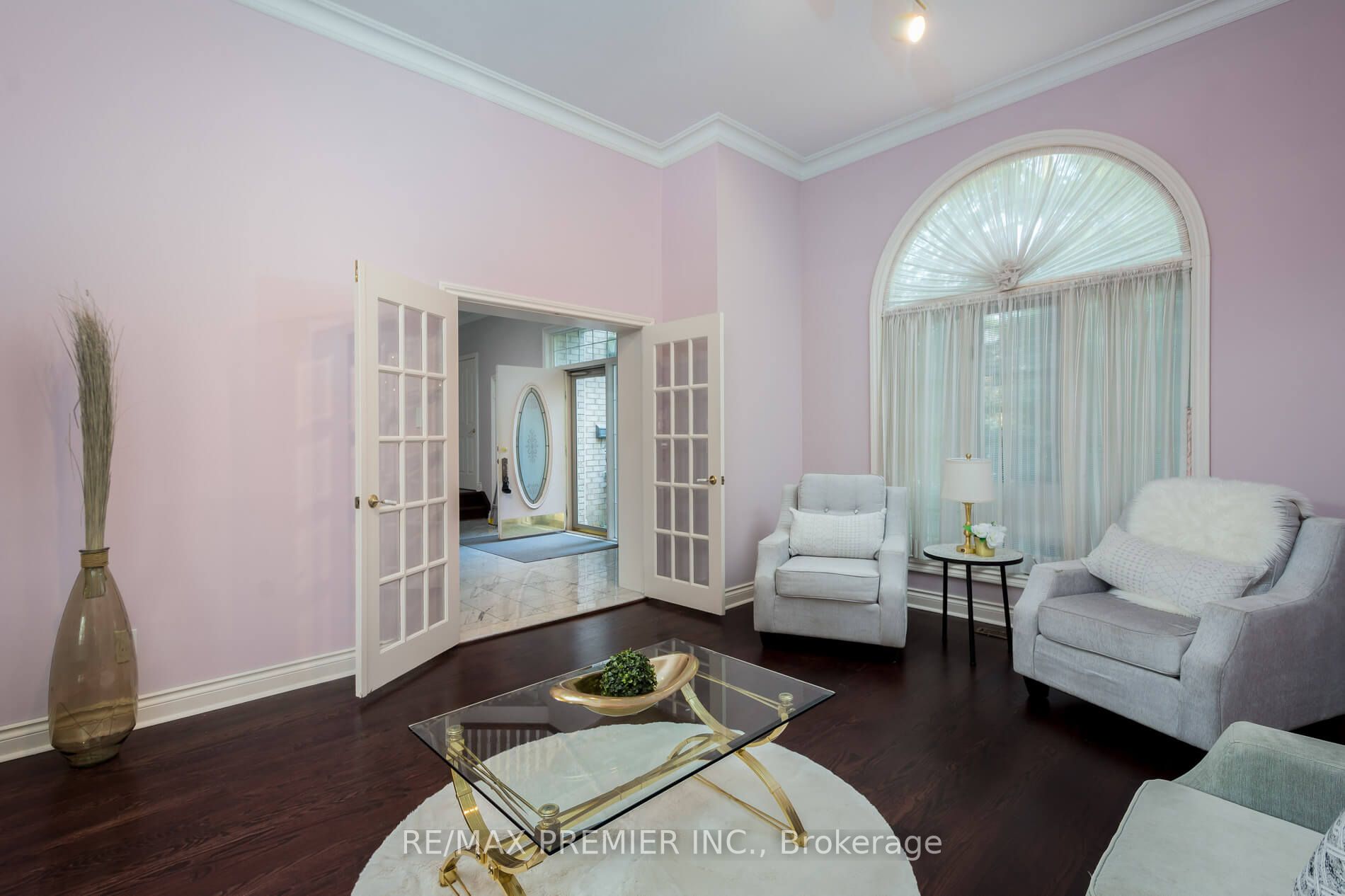 7 Thomson Creek Blvd