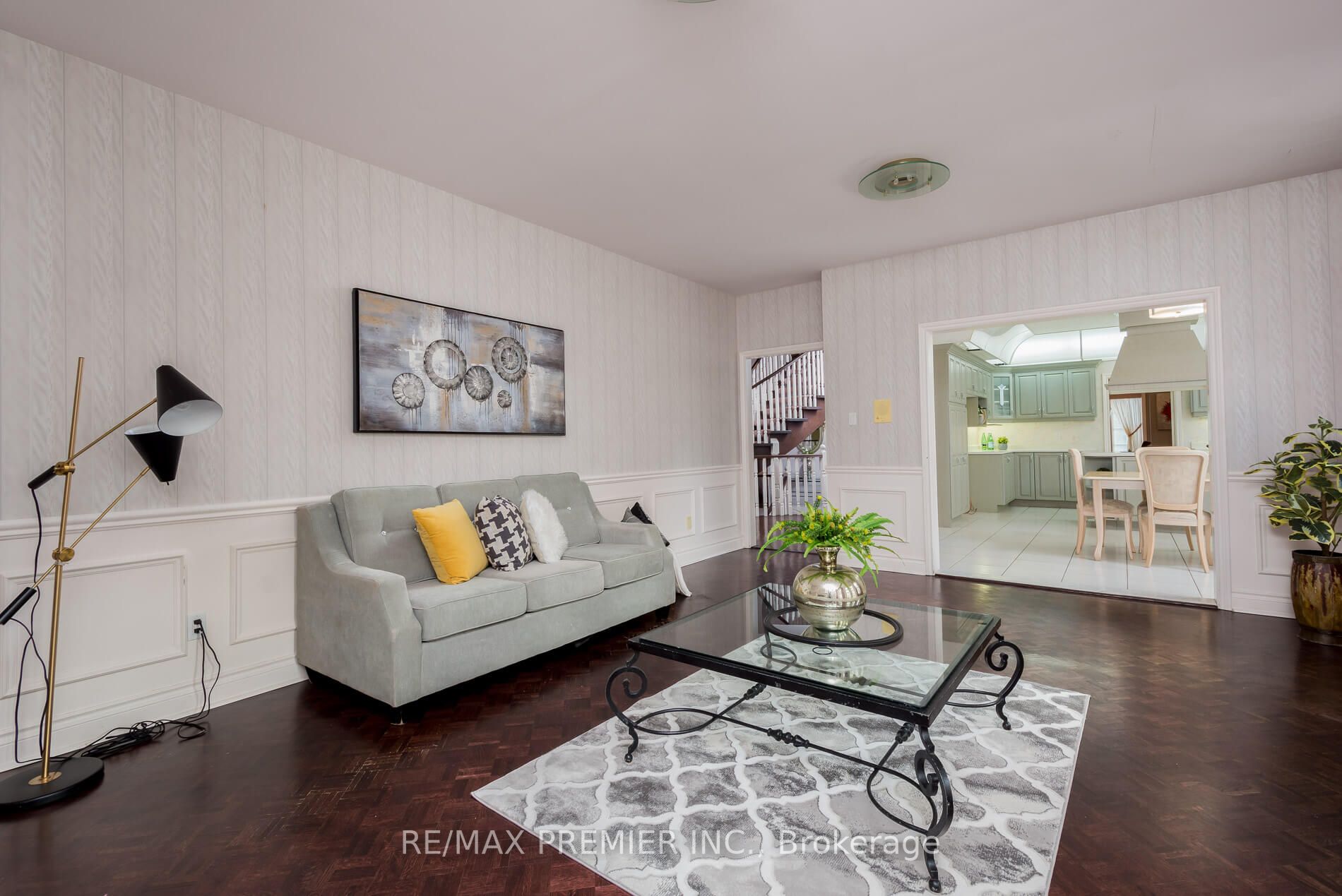 7 Thomson Creek Blvd