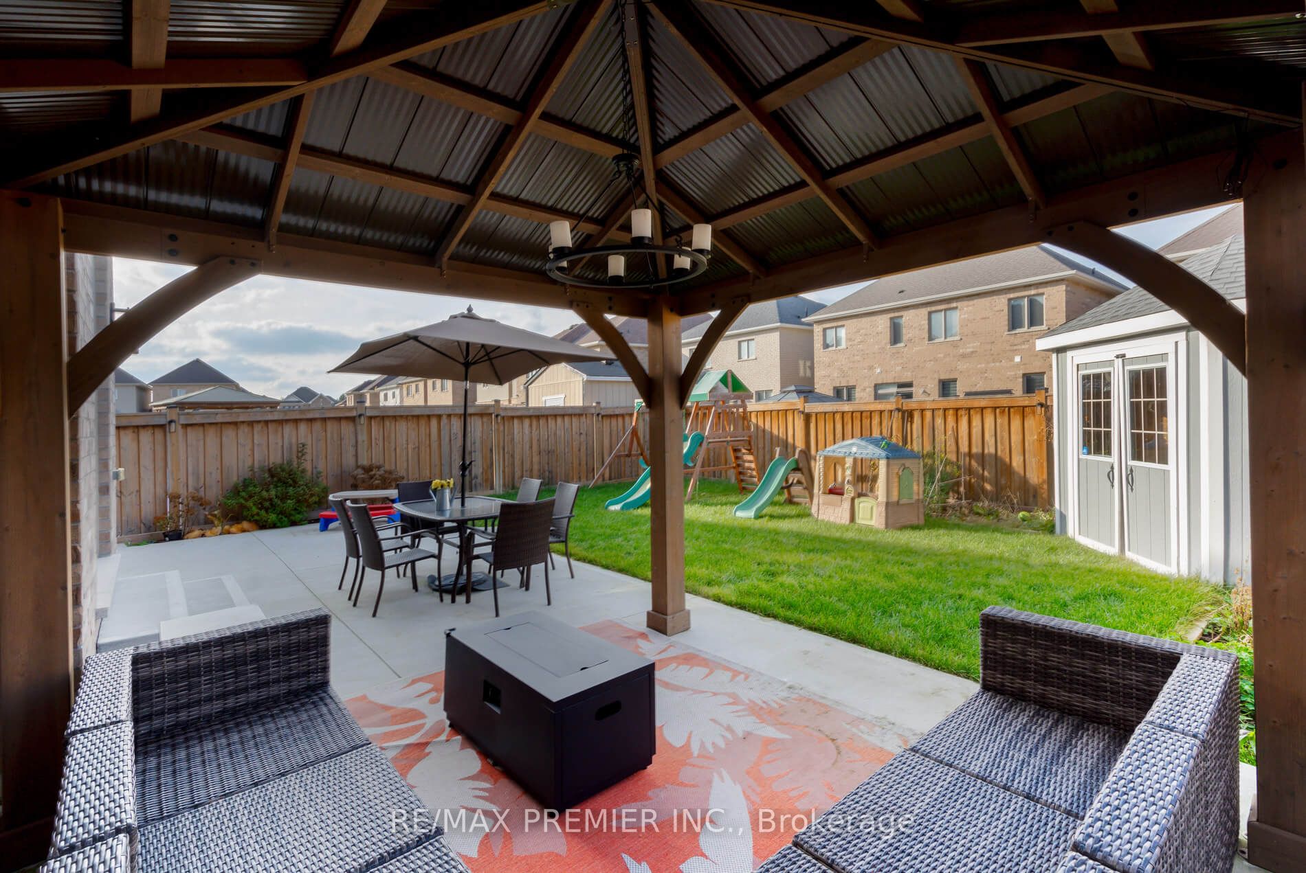 10 Schwalm Cres