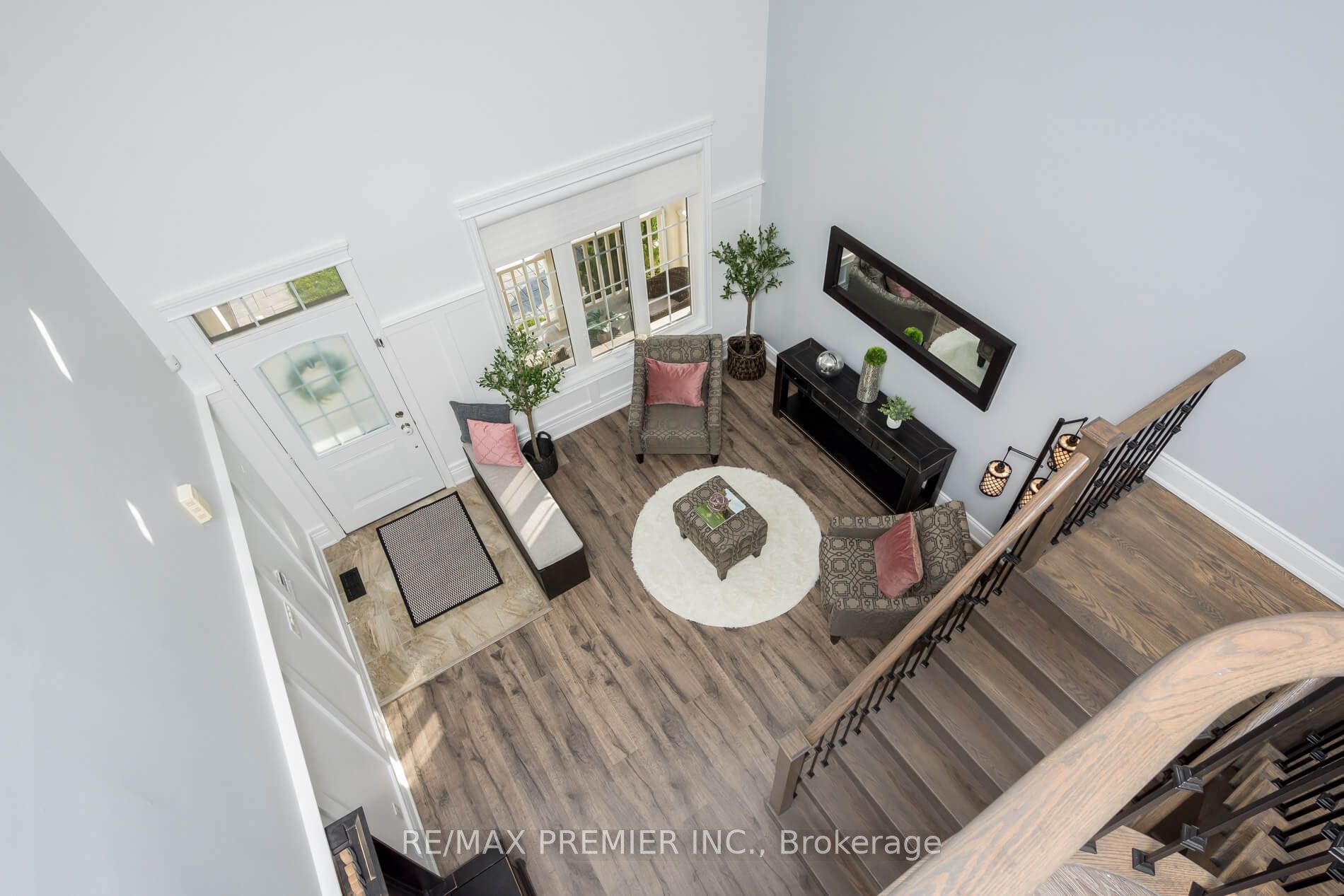 10 Schwalm Cres