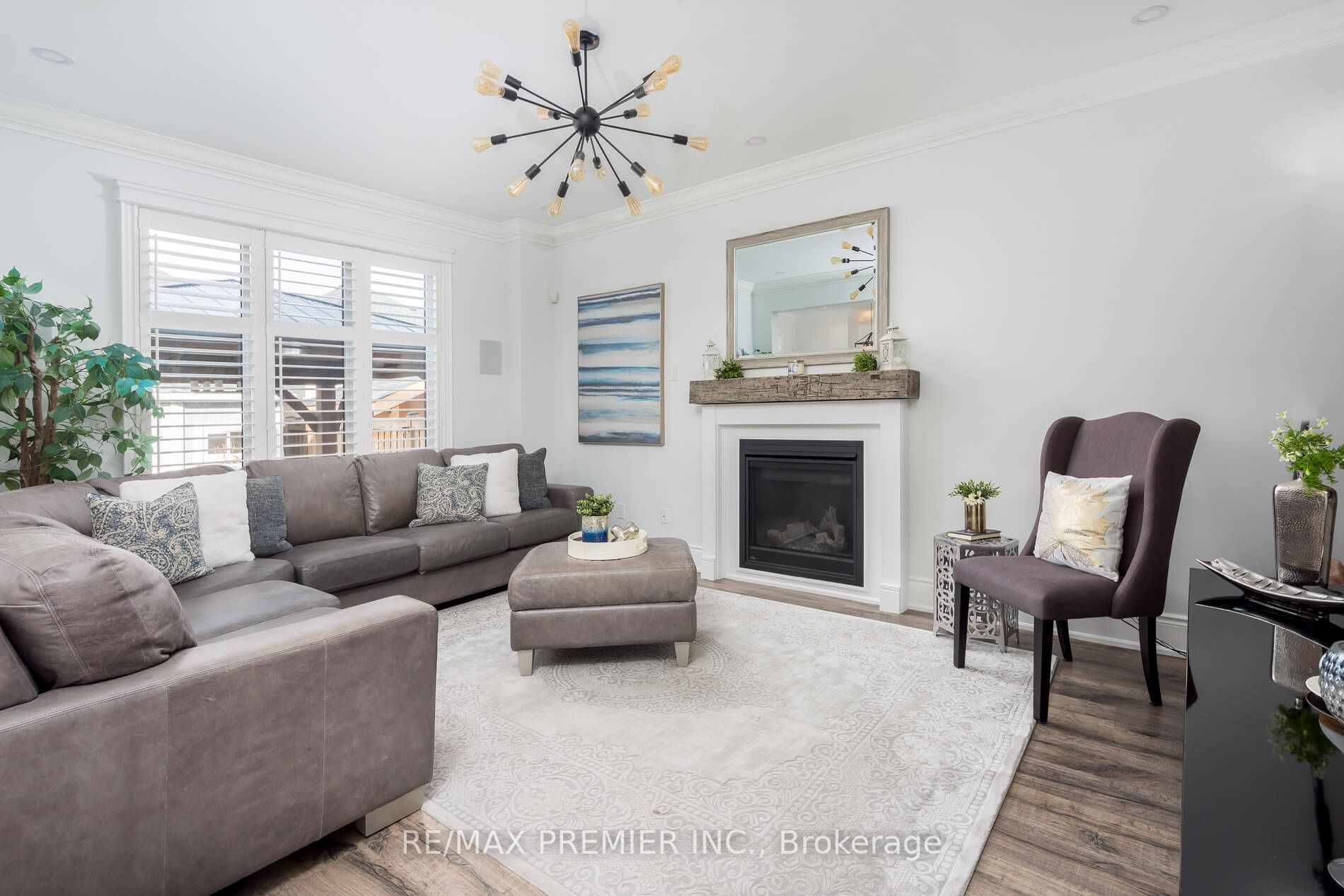 10 Schwalm Cres