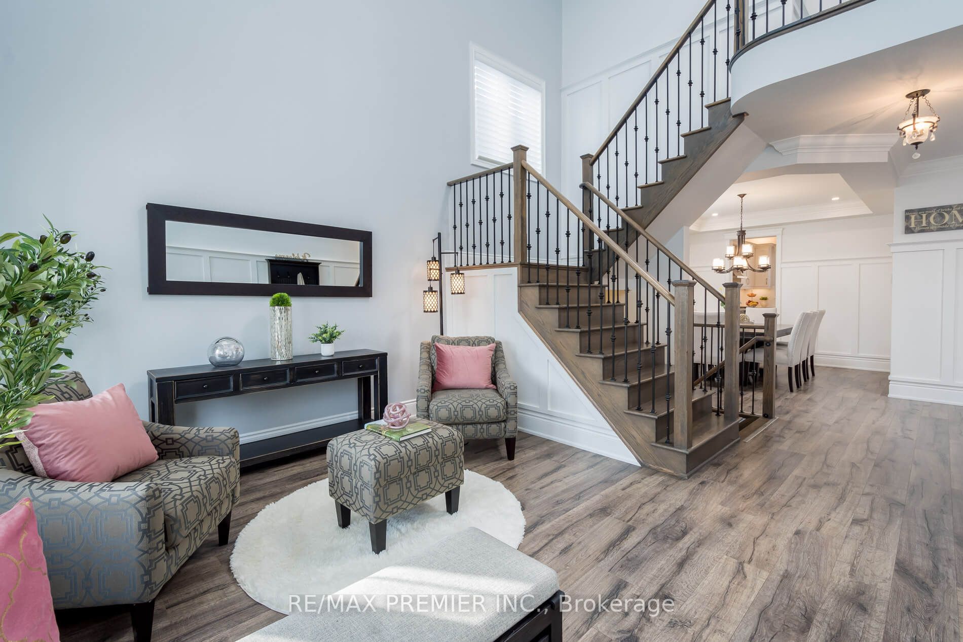 10 Schwalm Cres