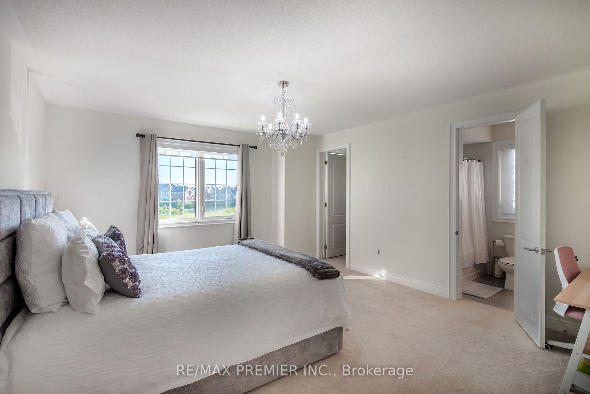 23 Grace Lake Crt