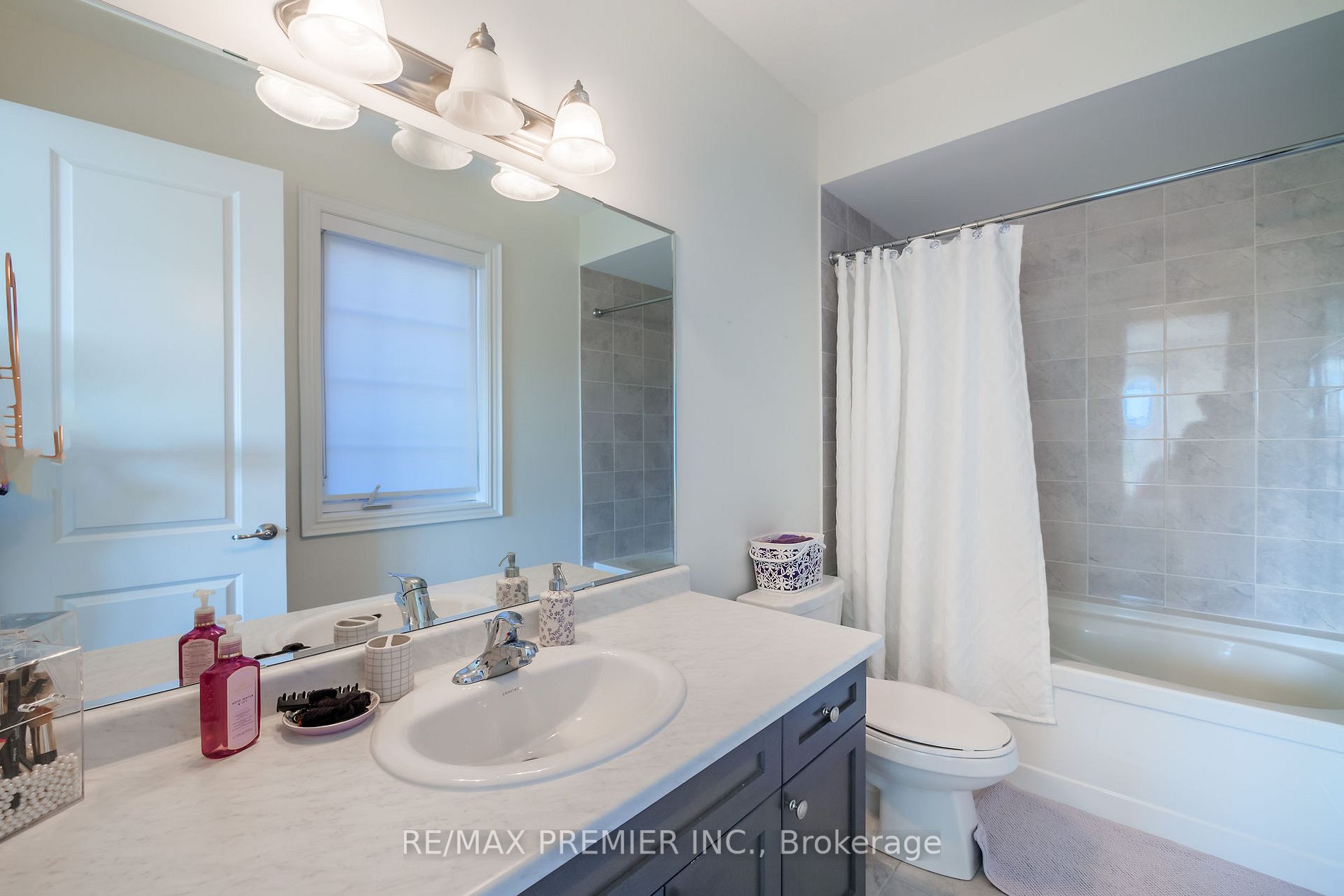 23 Grace Lake Crt