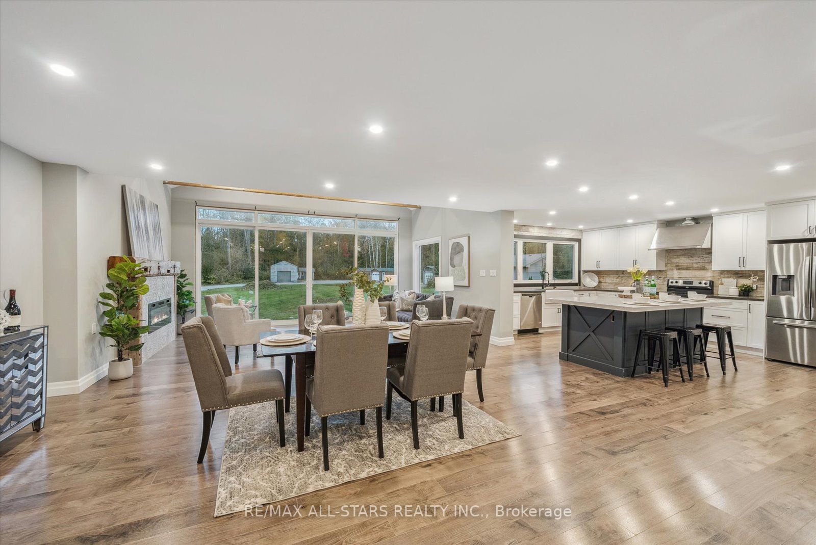 425 Pefferlaw Rd