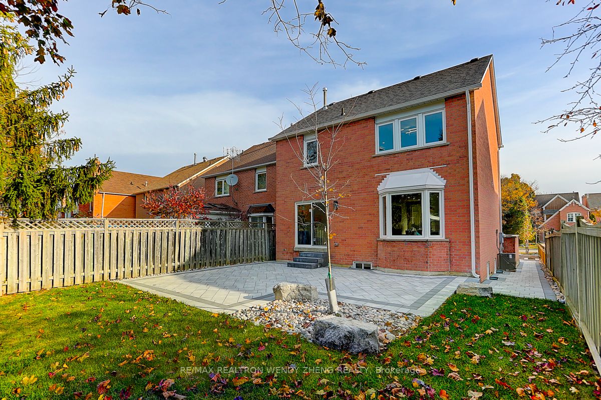 40 Waterbridge Lane