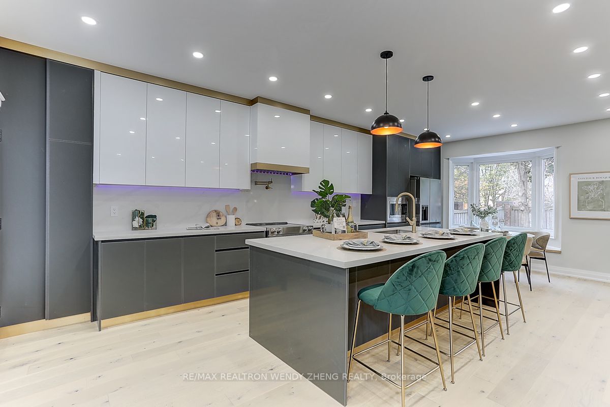 40 Waterbridge Lane