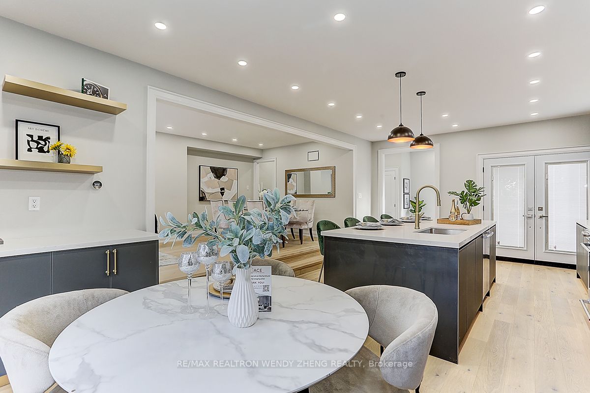 40 Waterbridge Lane