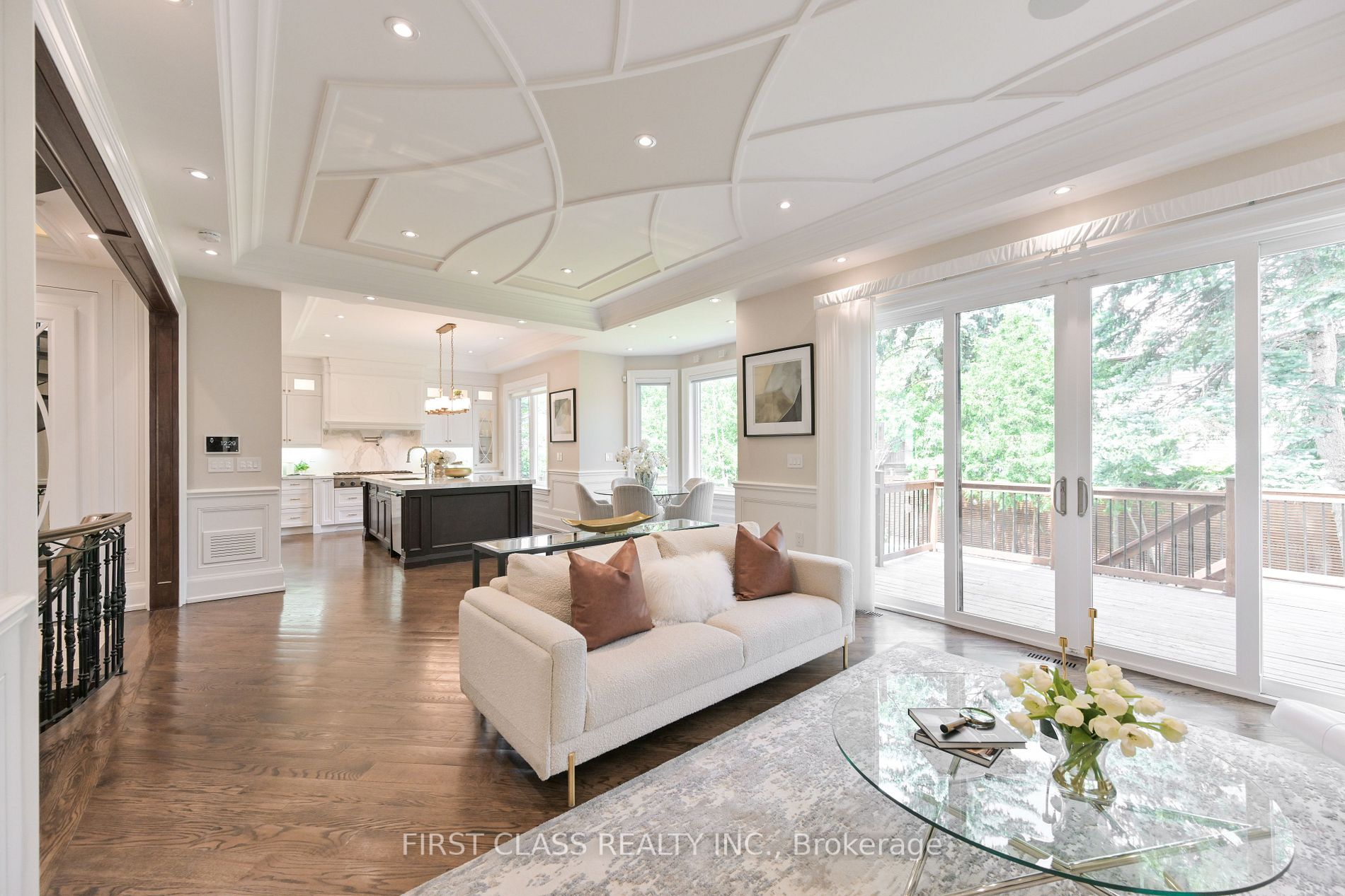 8 Liebeck Cres