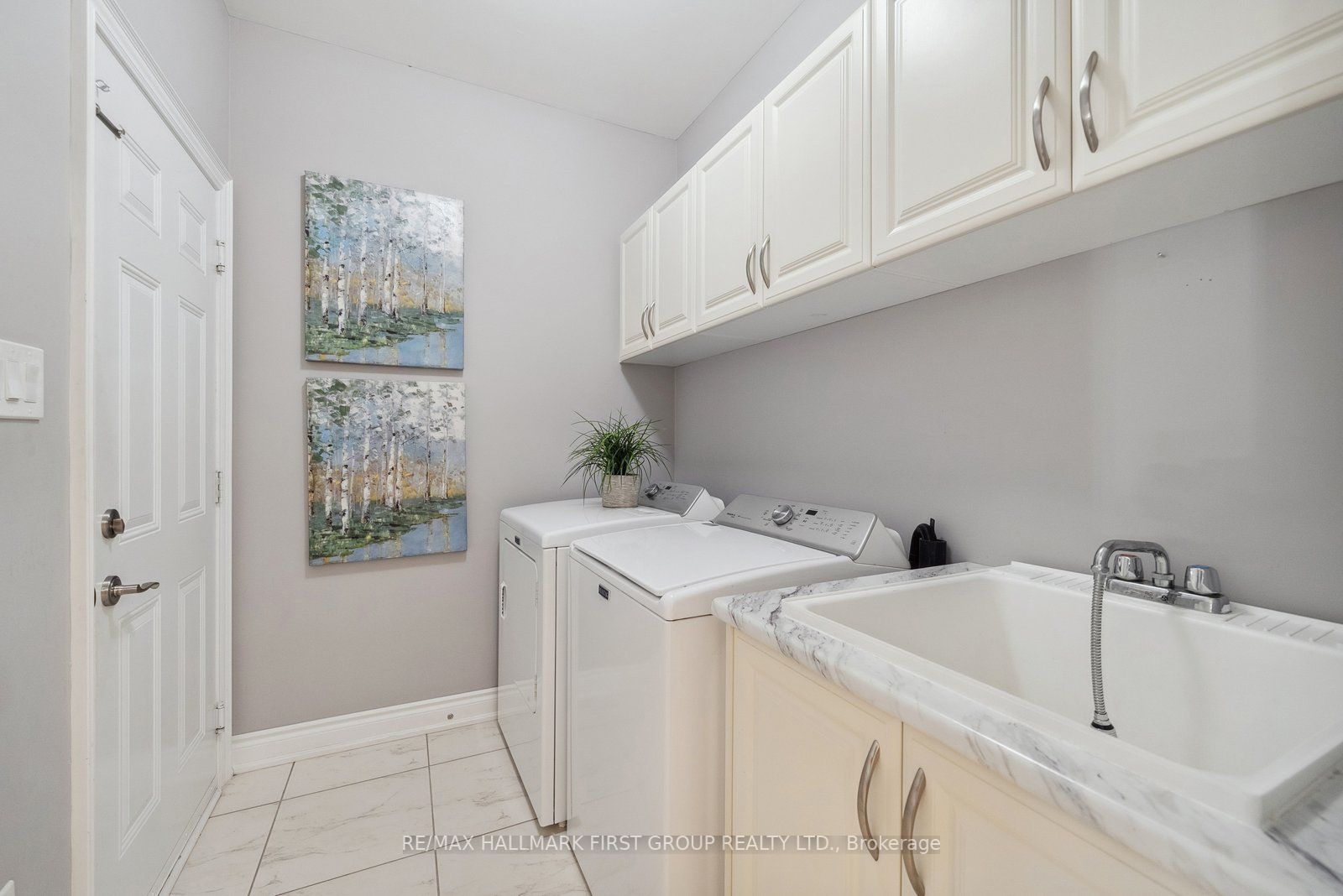 49 Milby Cres