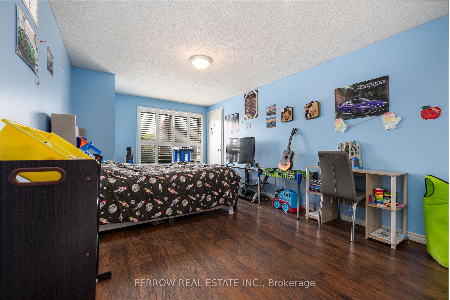 271 Crossland Gate