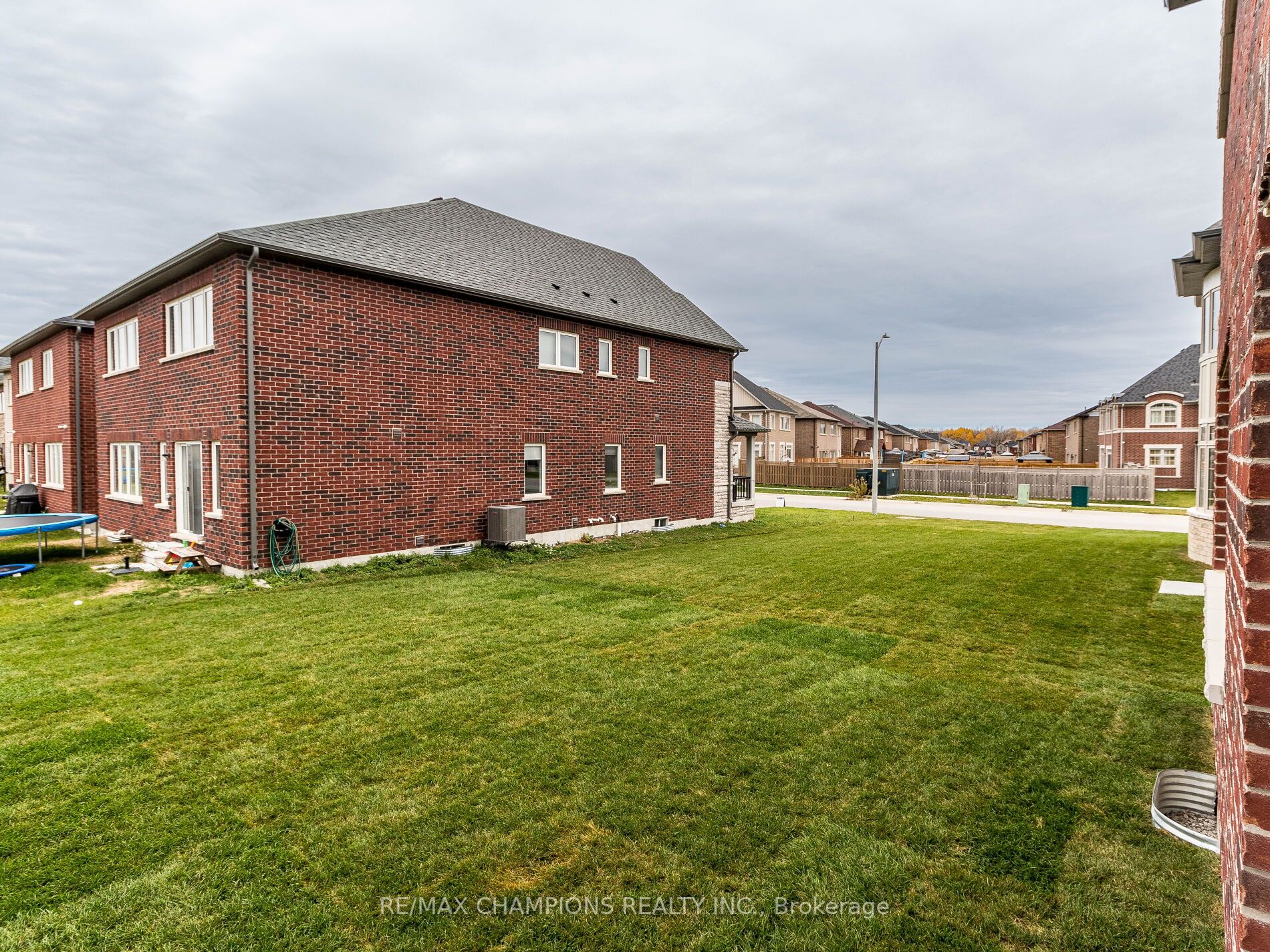 1080 Wickham Rd