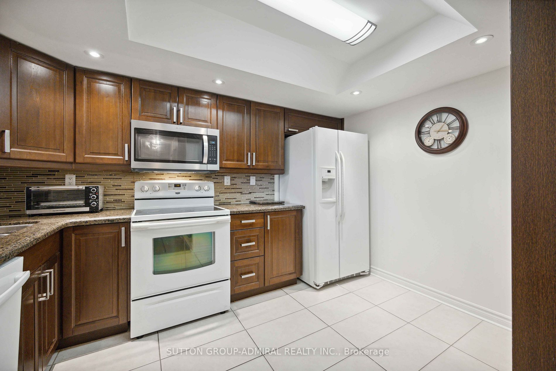 7420 Bathurst St, #1614