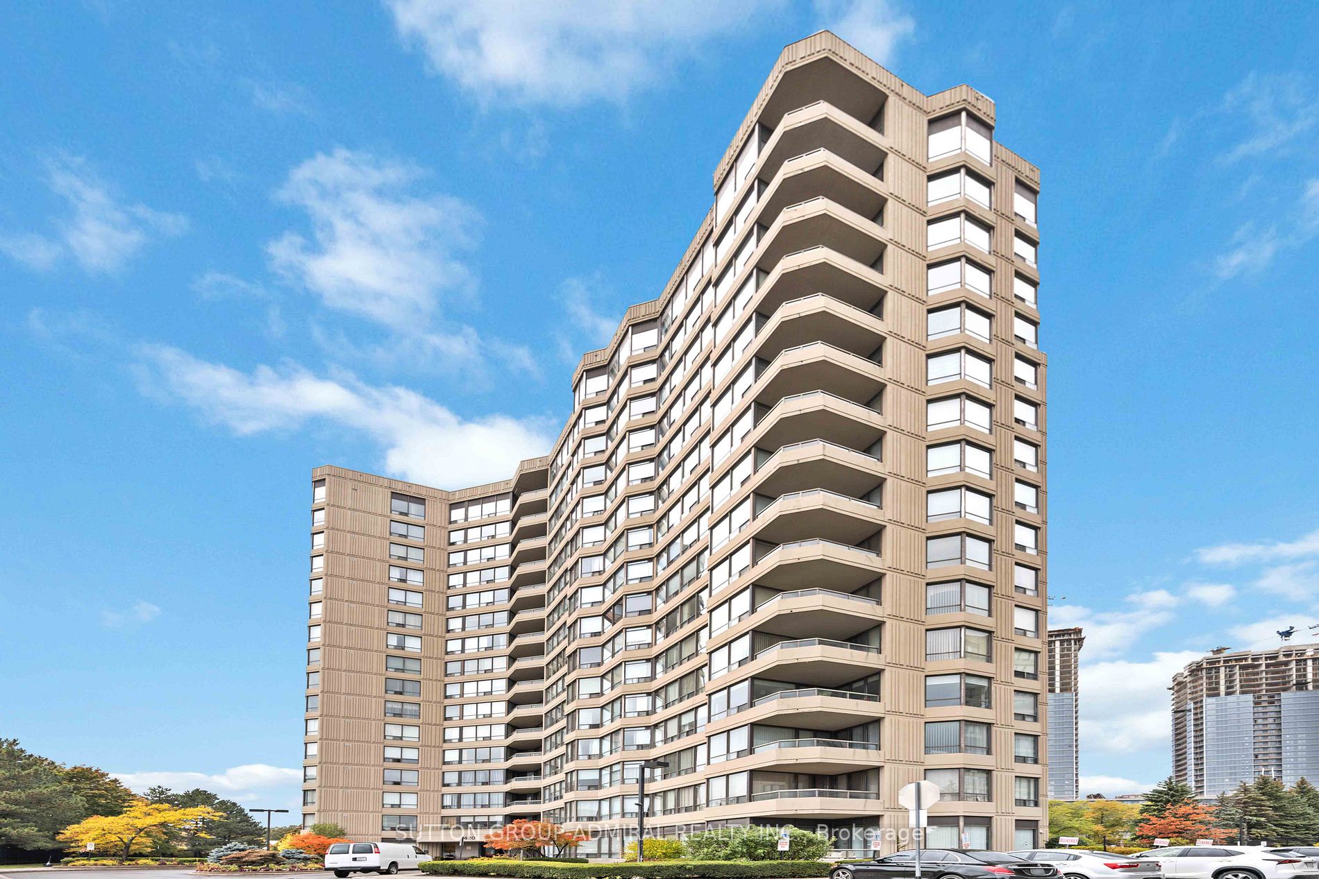 7420 Bathurst St, #1614