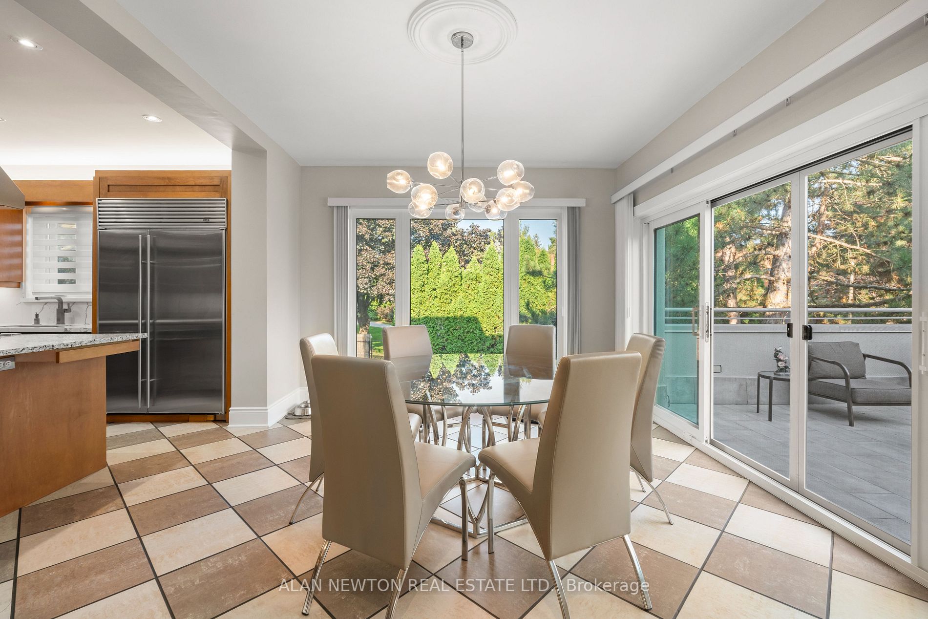 17 Moodie Drive