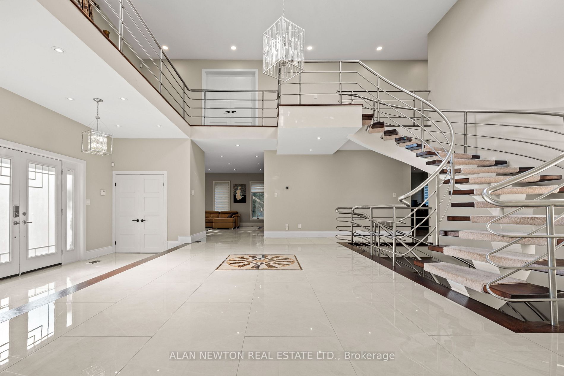 17 Moodie Drive