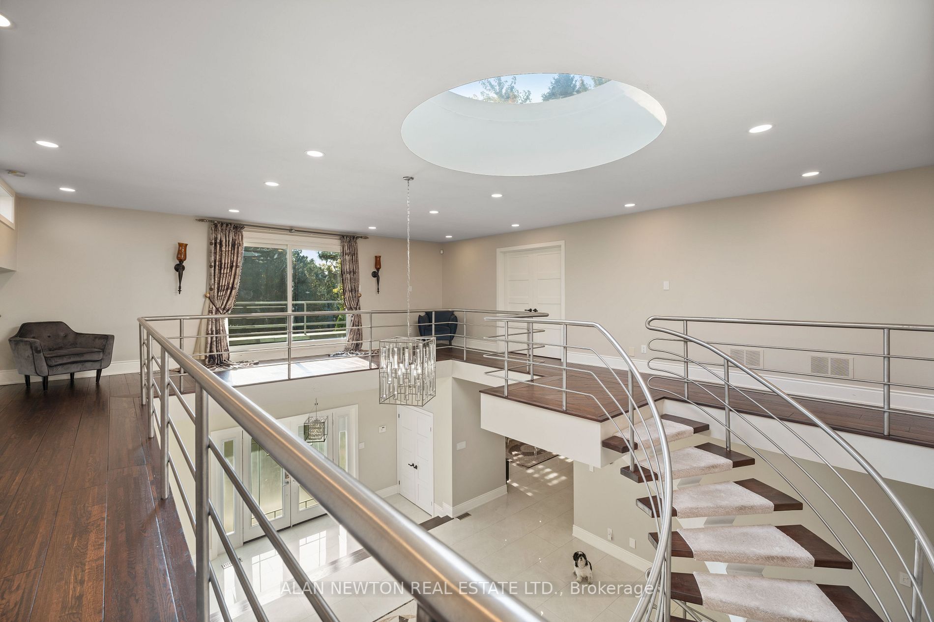 17 Moodie Drive