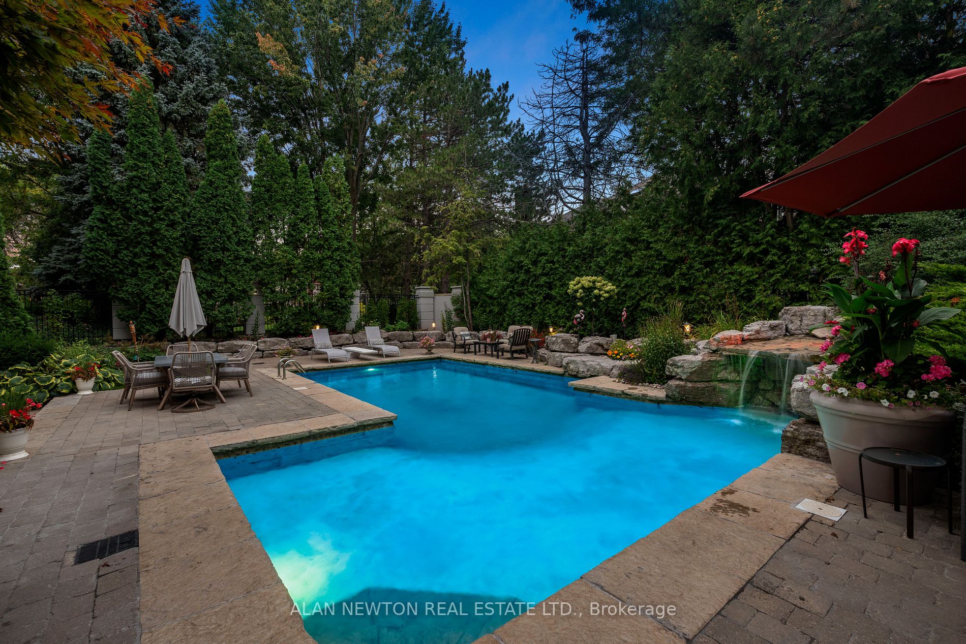 17 Moodie Drive