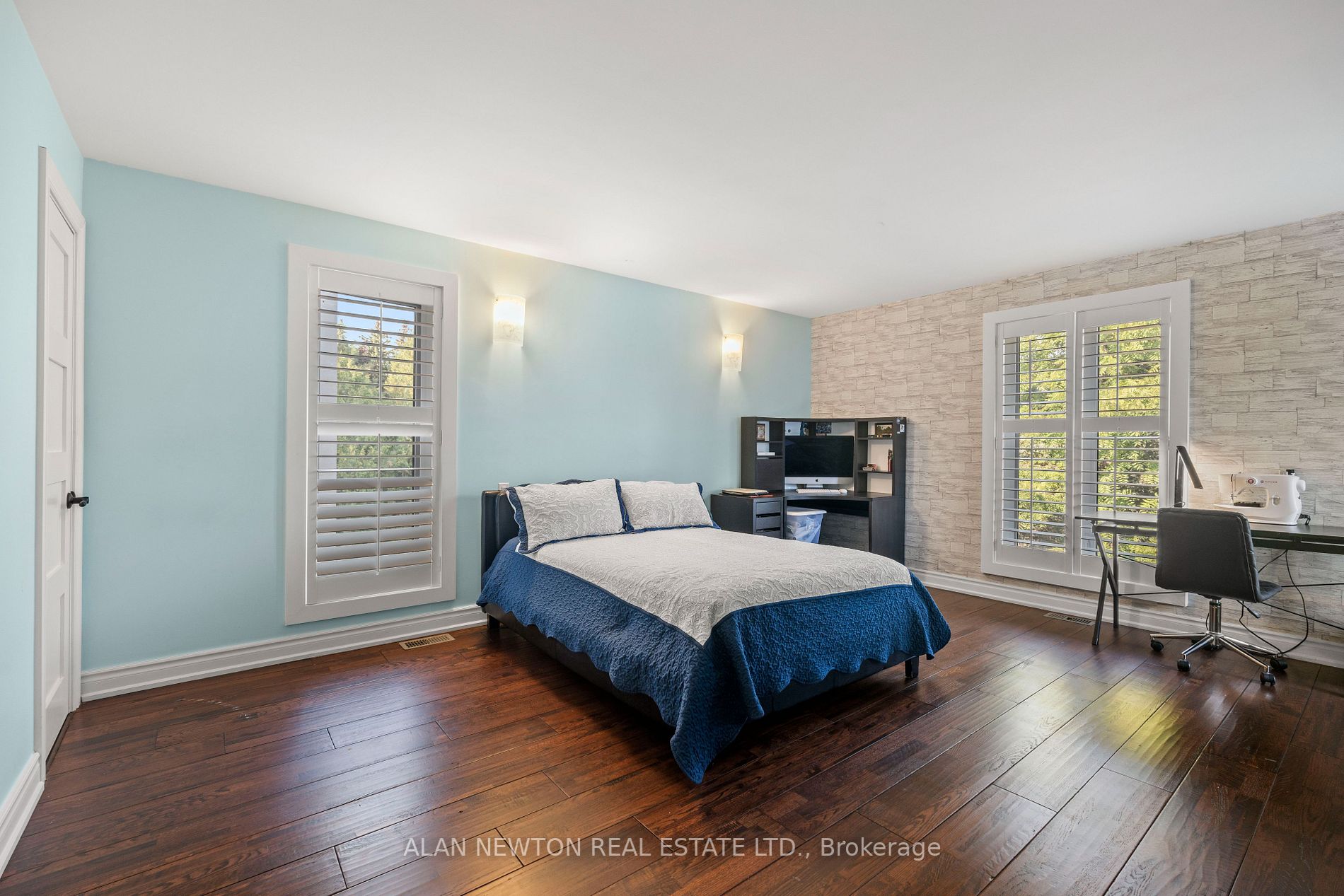 17 Moodie Drive