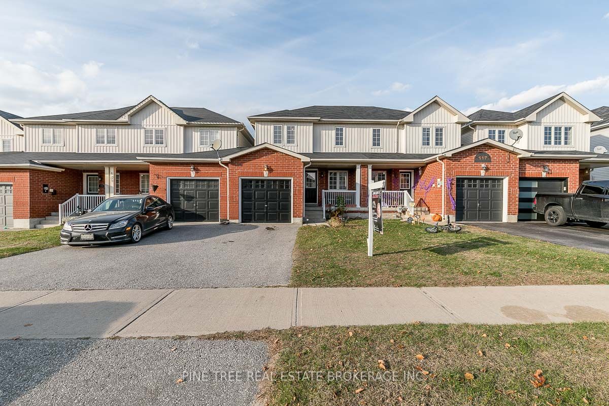 119 Stonemount Crescent N