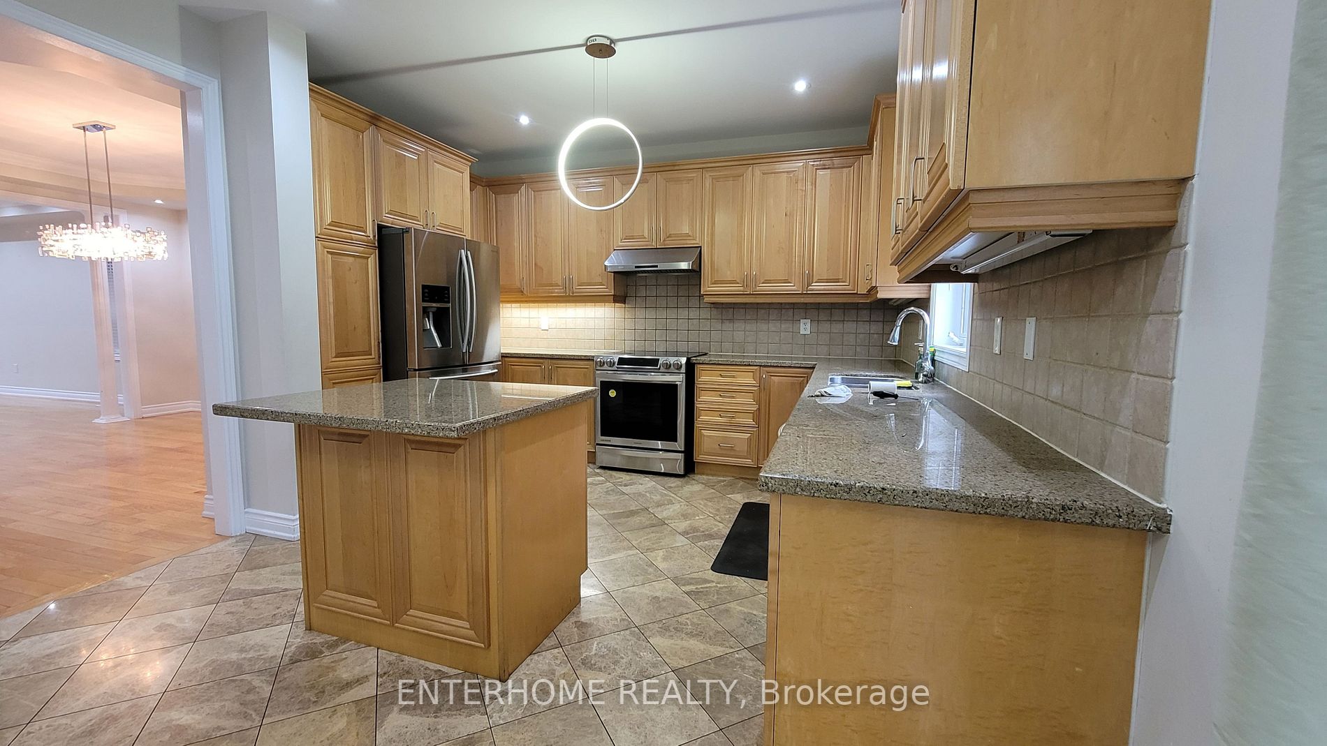 18 Rossi Dr N