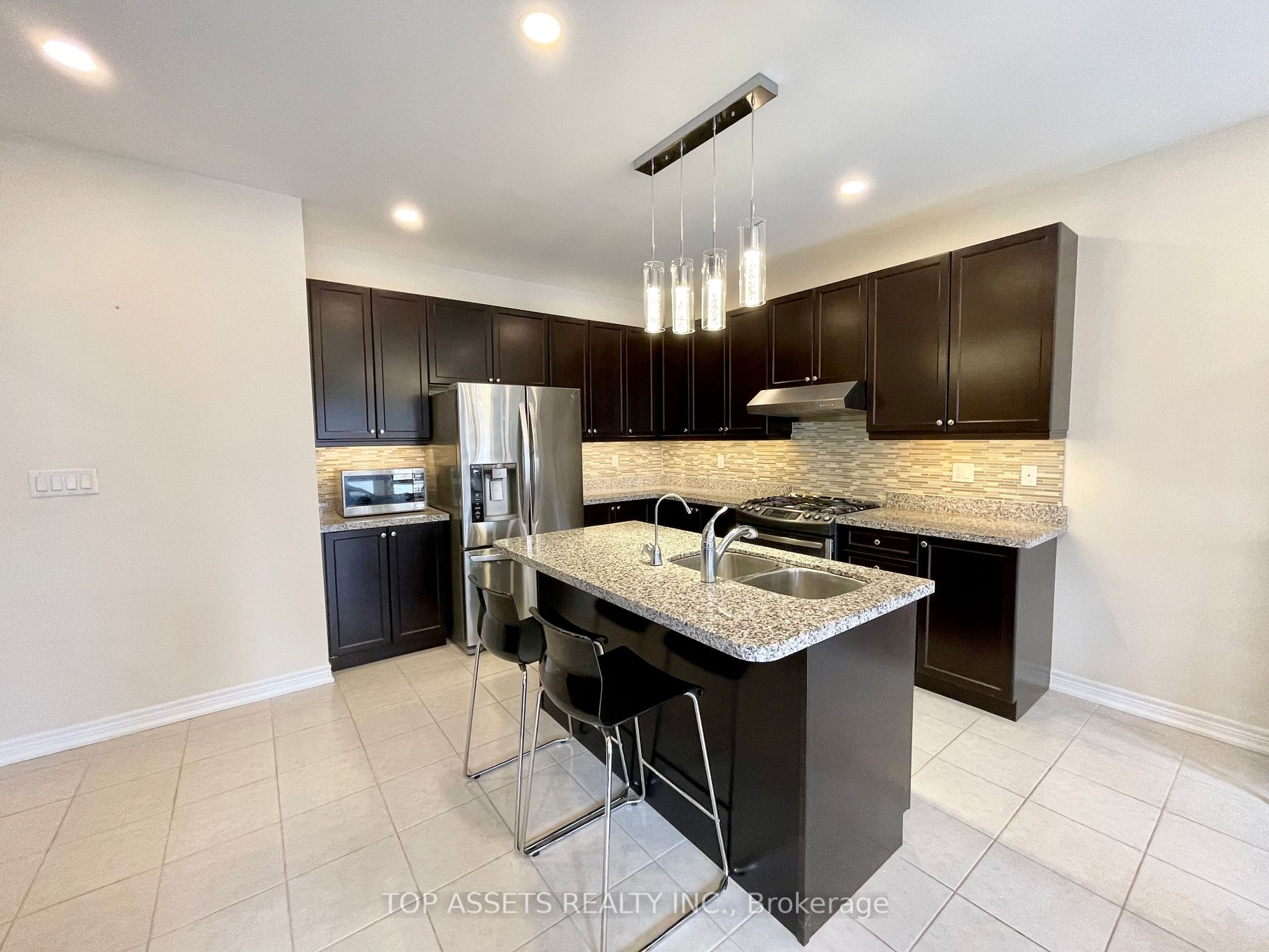 97 Meadowsweet Lane