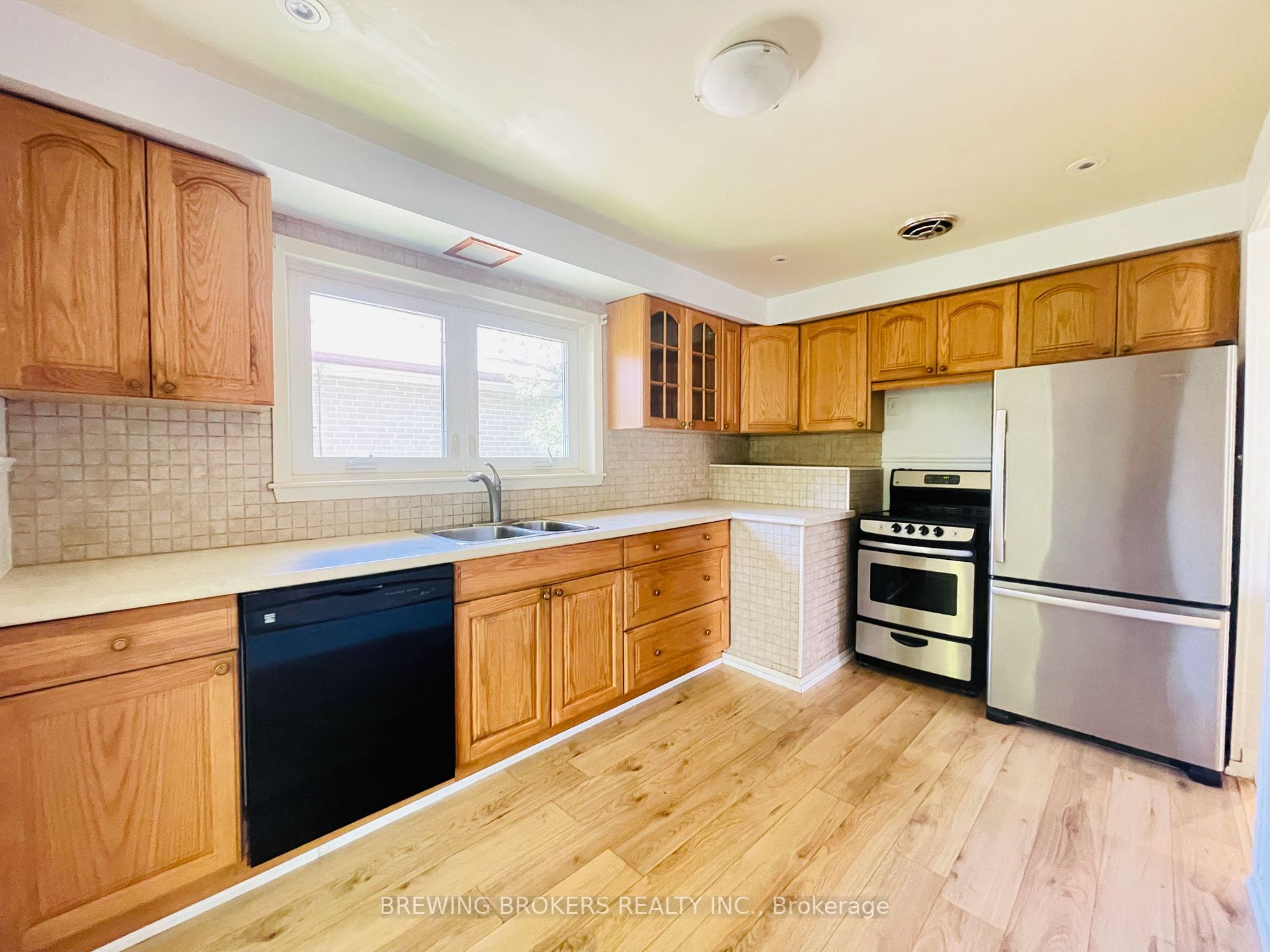 39 Netherford Rd, #Main