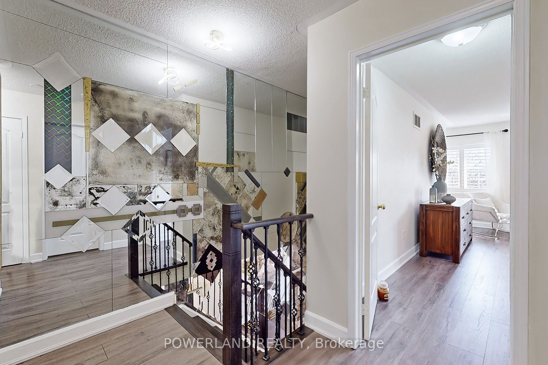 284 Banbrooke Cres