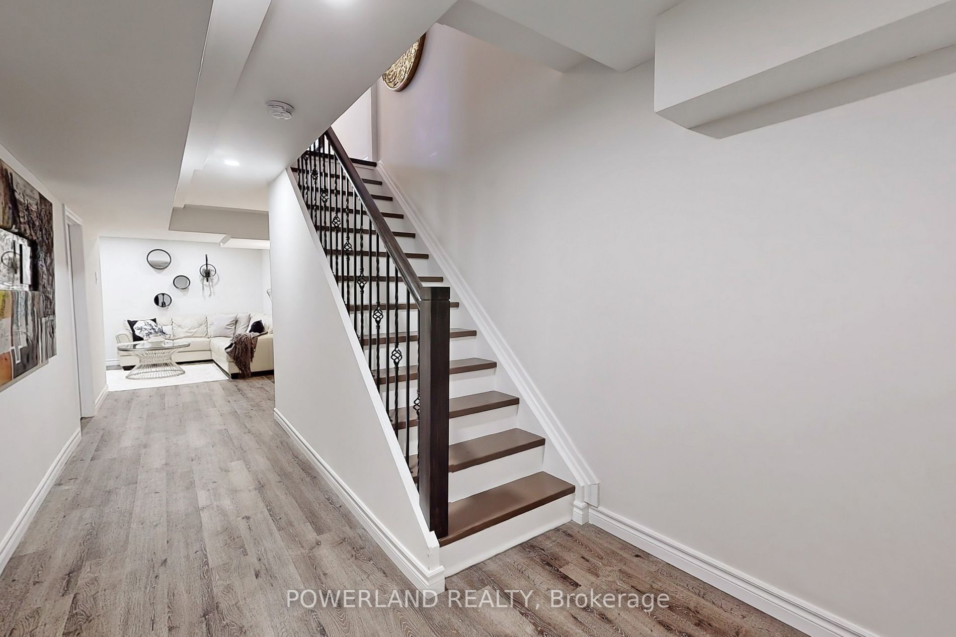 284 Banbrooke Cres