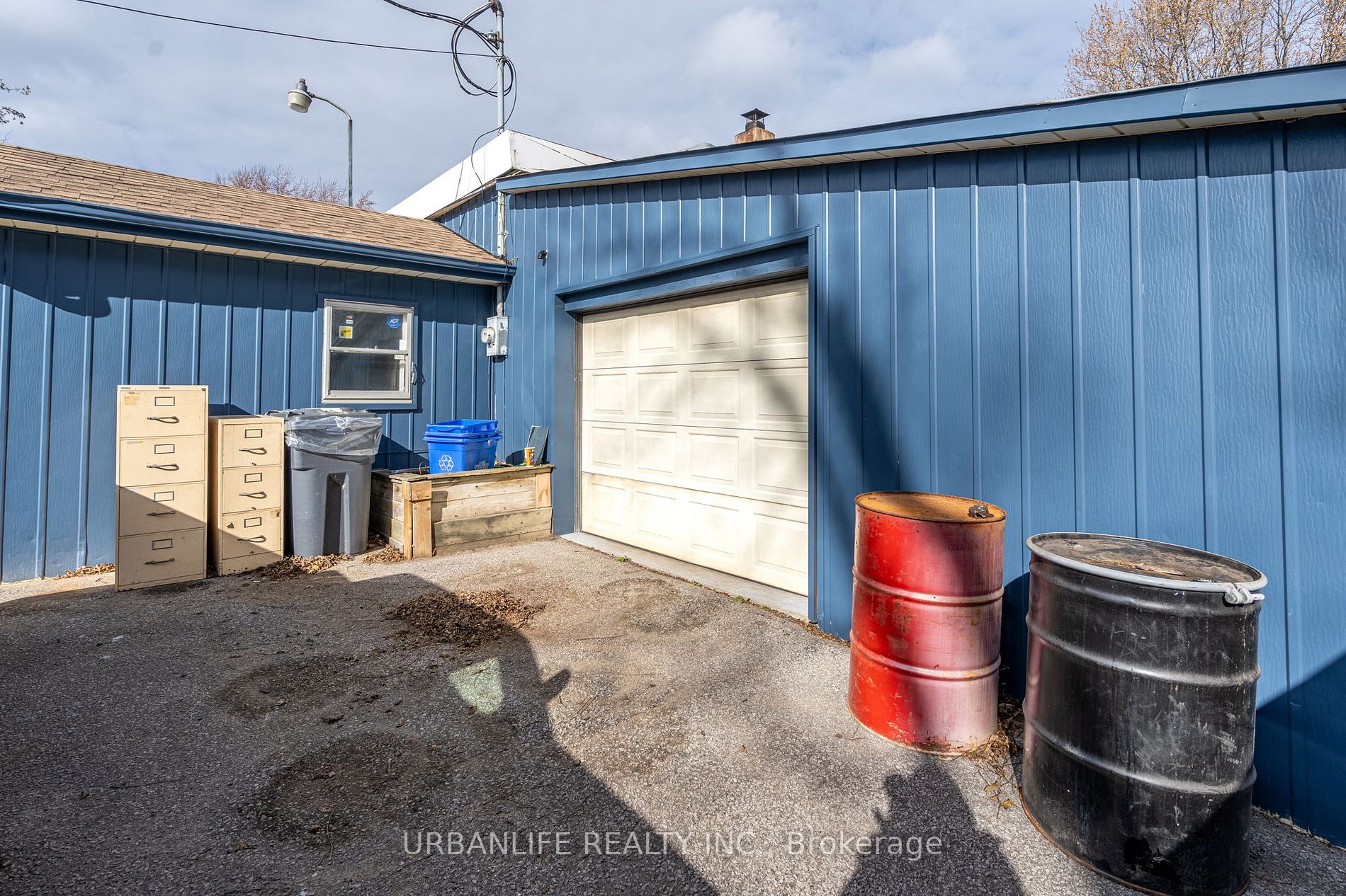 141 Toll Rd