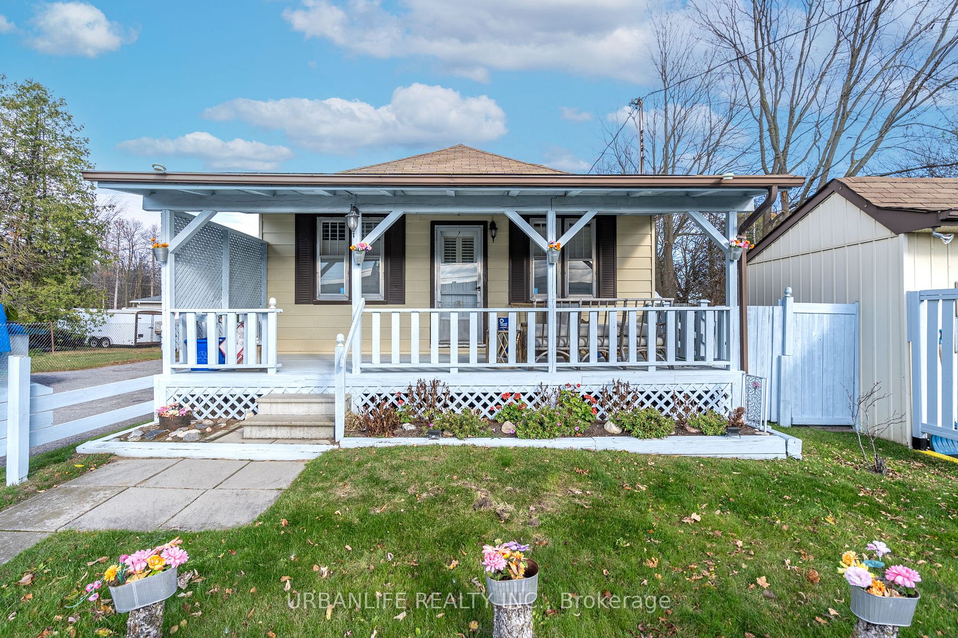 141 Toll Rd